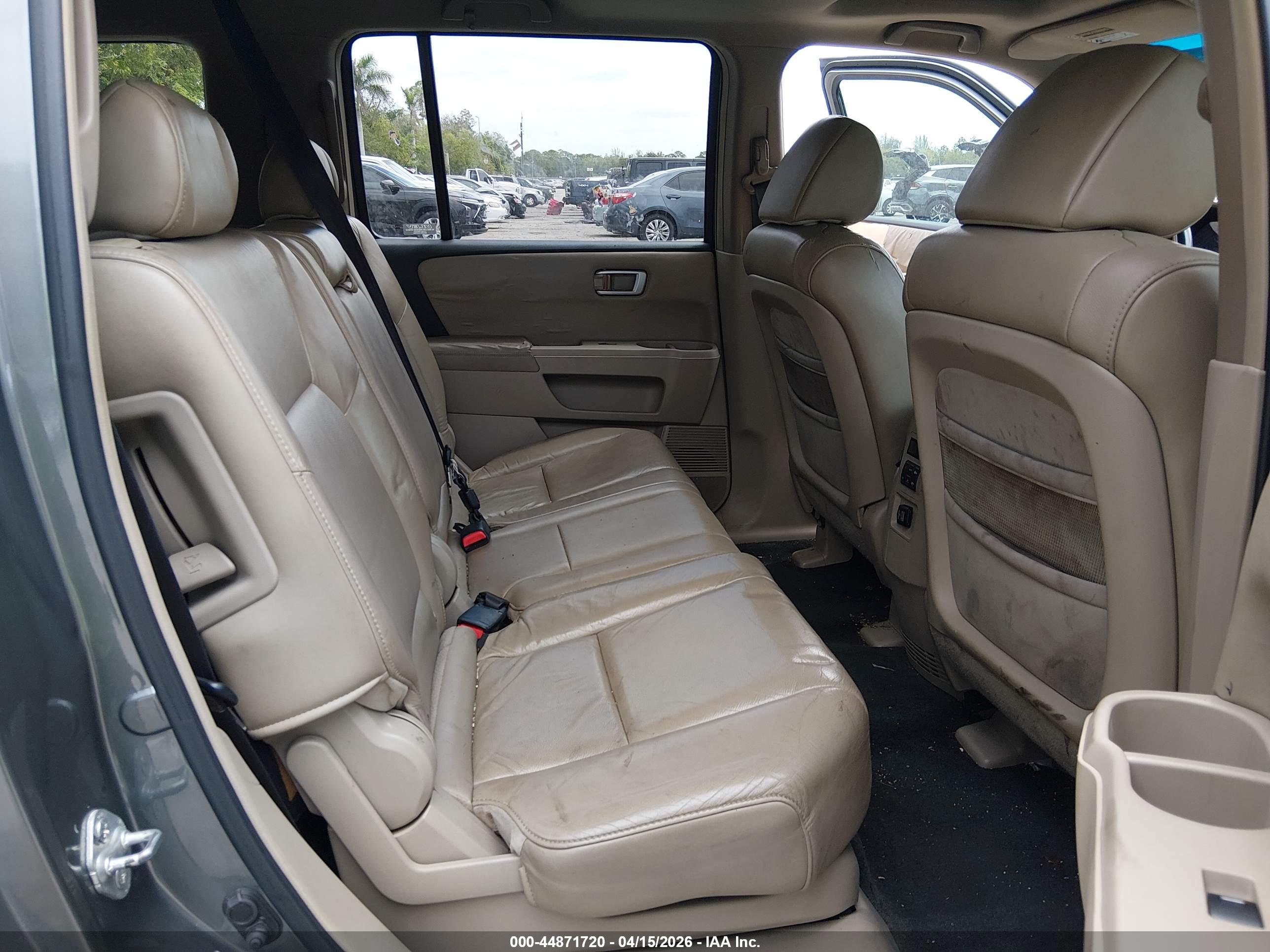 HONDA PILOT image 8