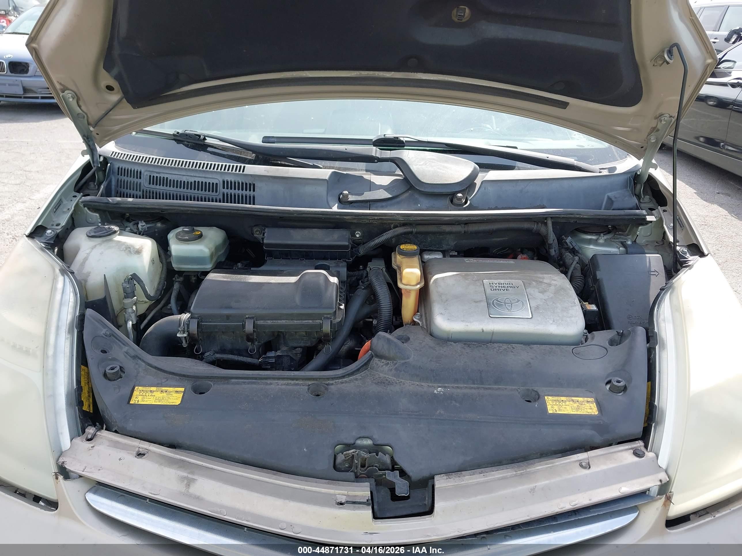 TOYOTA PRIUS image 10