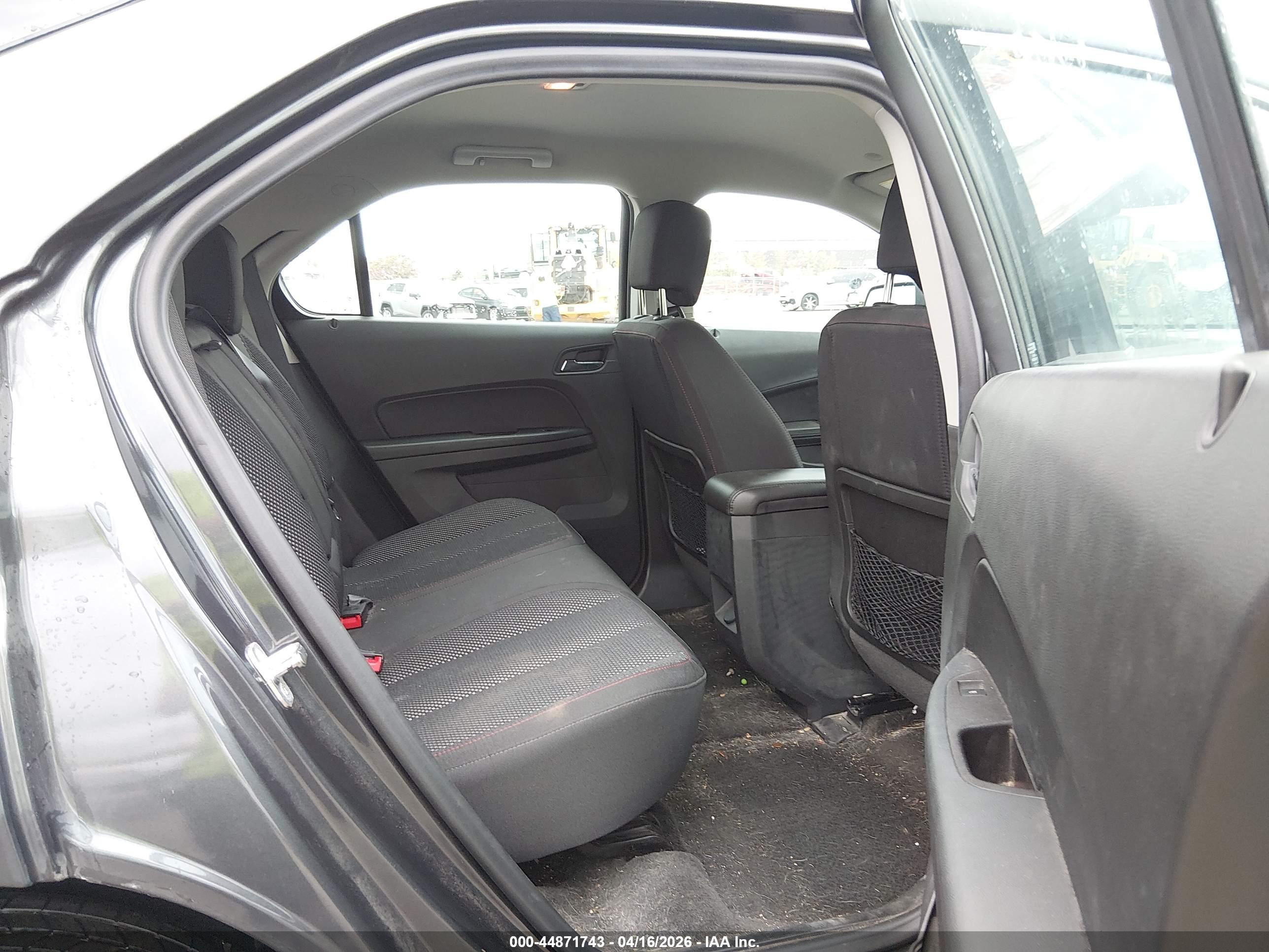 CHEVROLET EQUINOX image 8