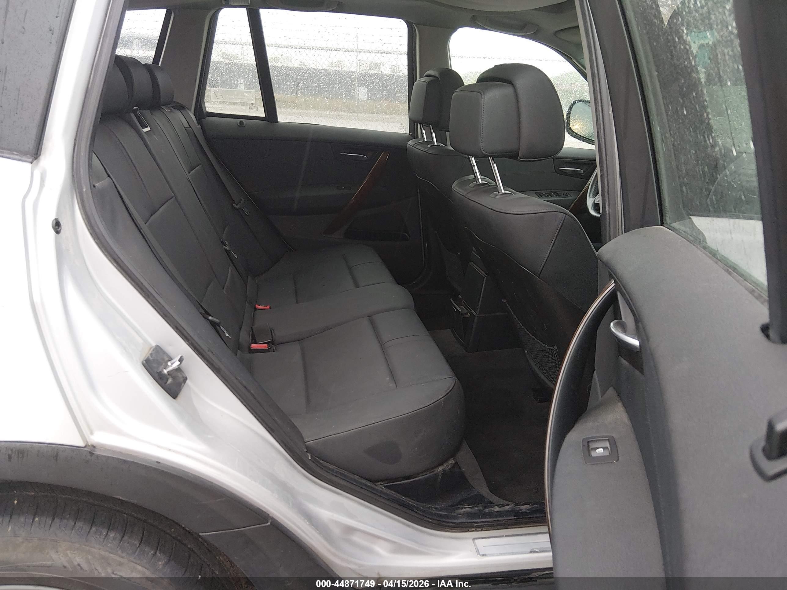 BMW X3 image 8