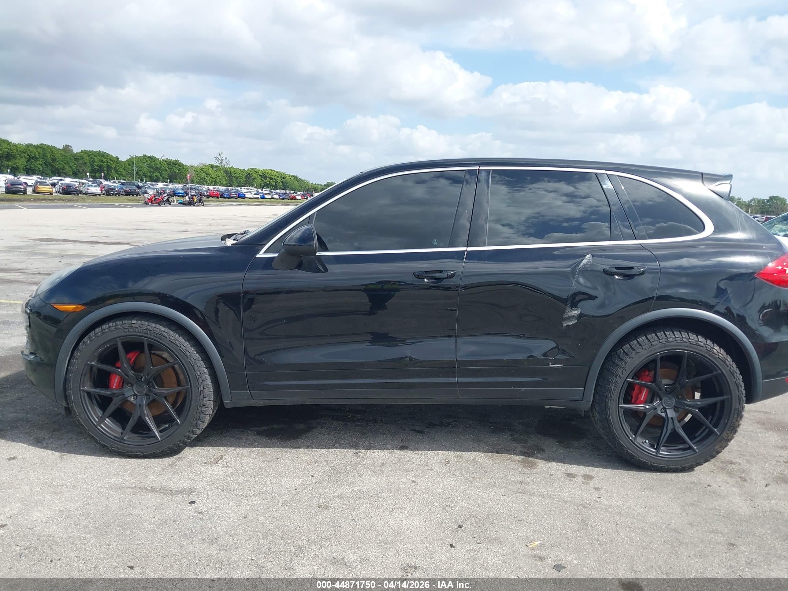 PORSCHE CAYENNE image 6