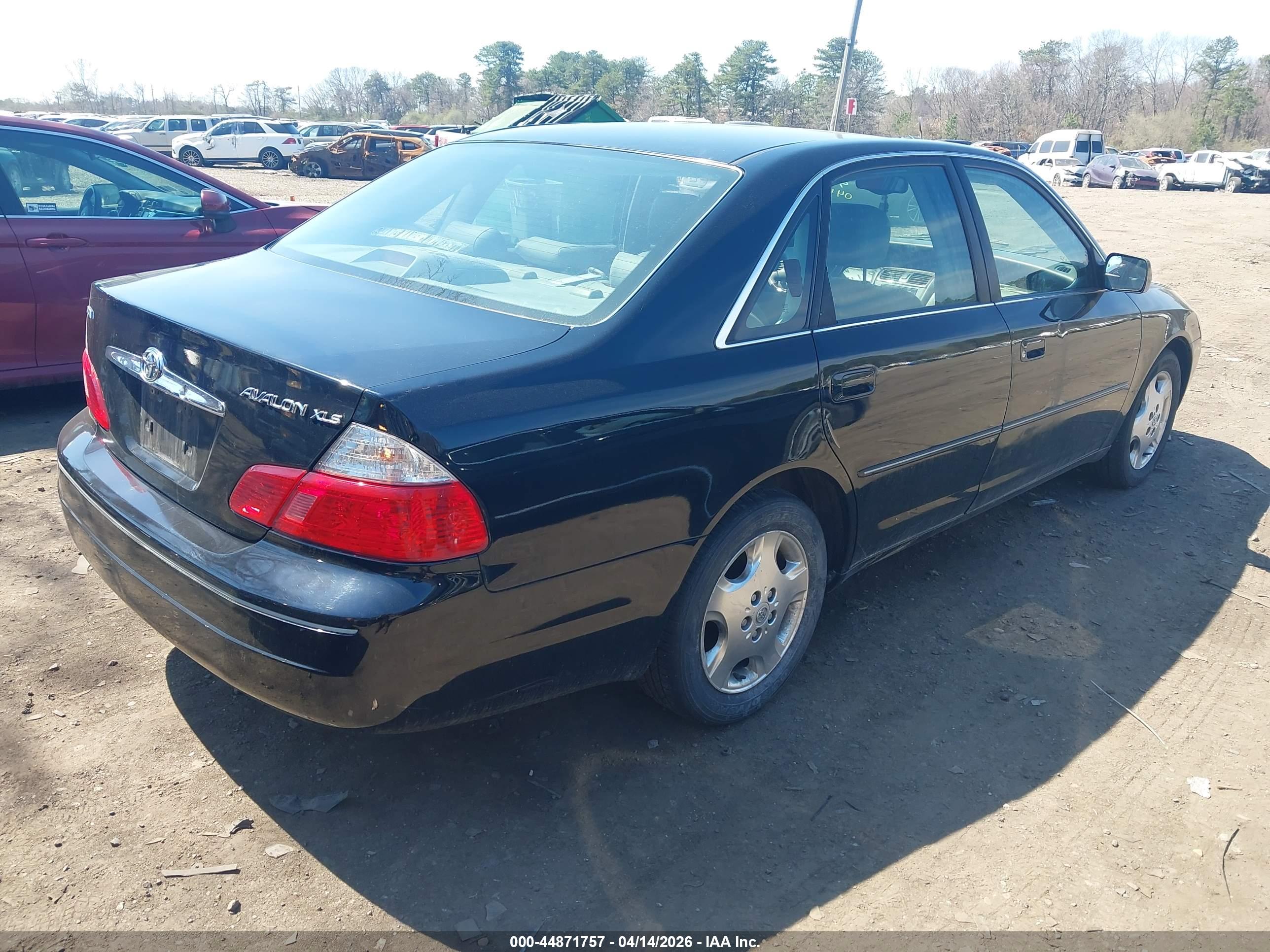 TOYOTA AVALON image 4