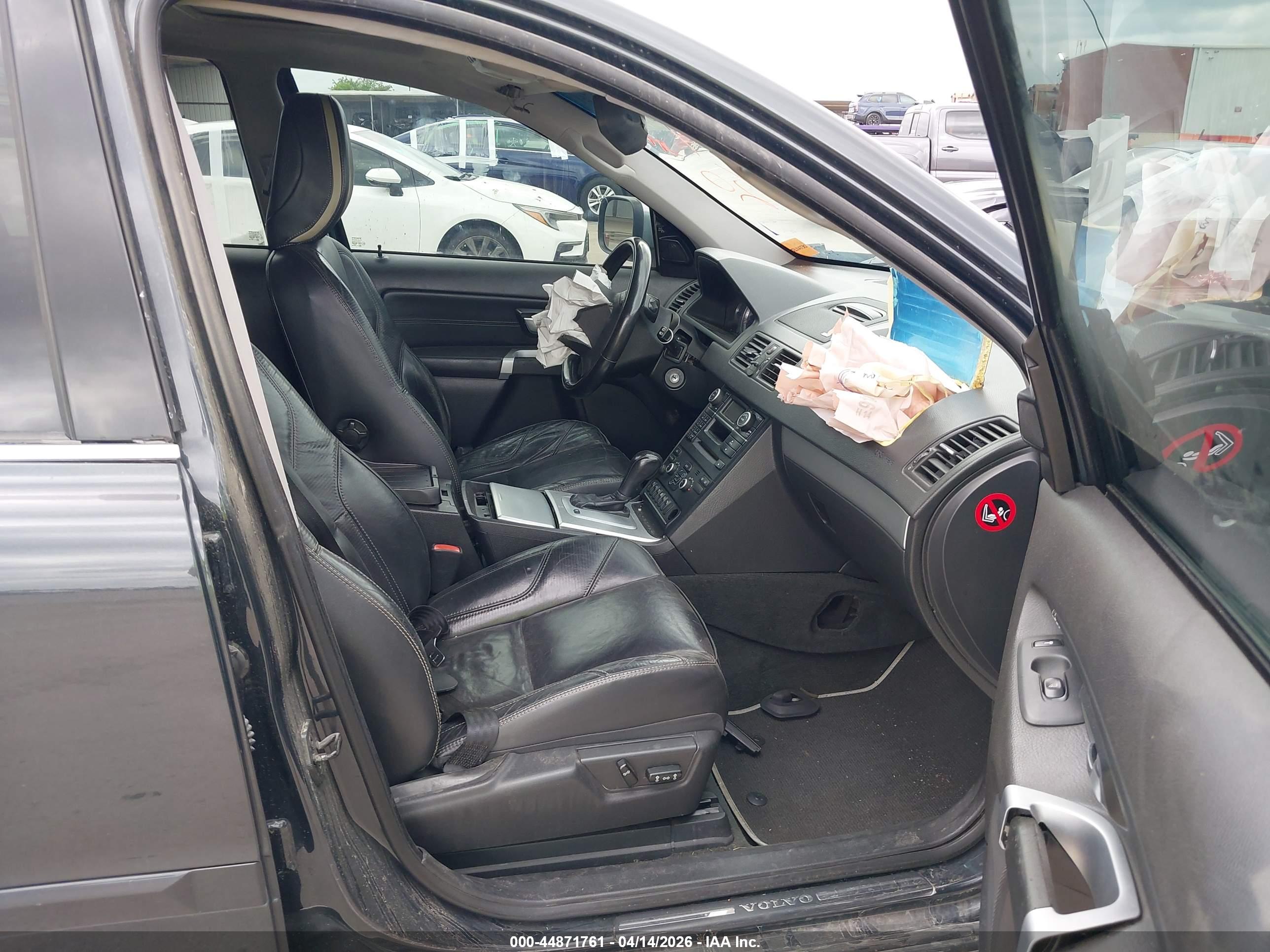 VOLVO XC90 image 5