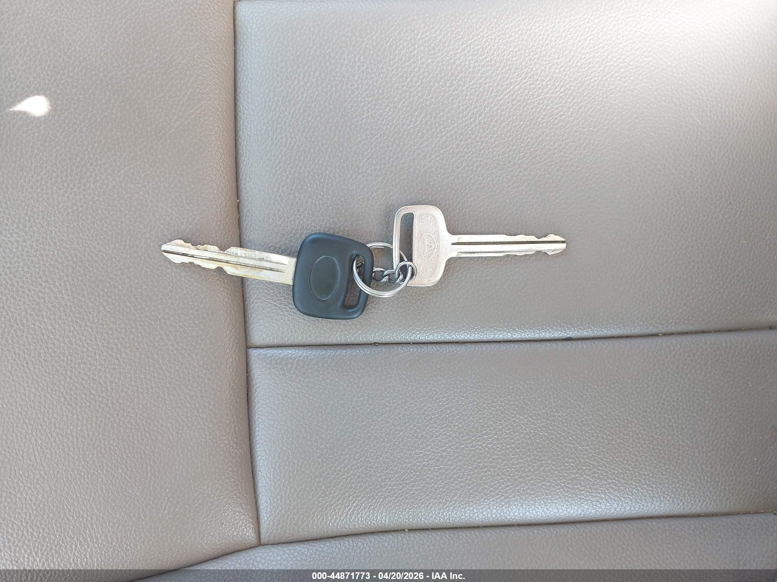 TOYOTA 4RUNNER image 11