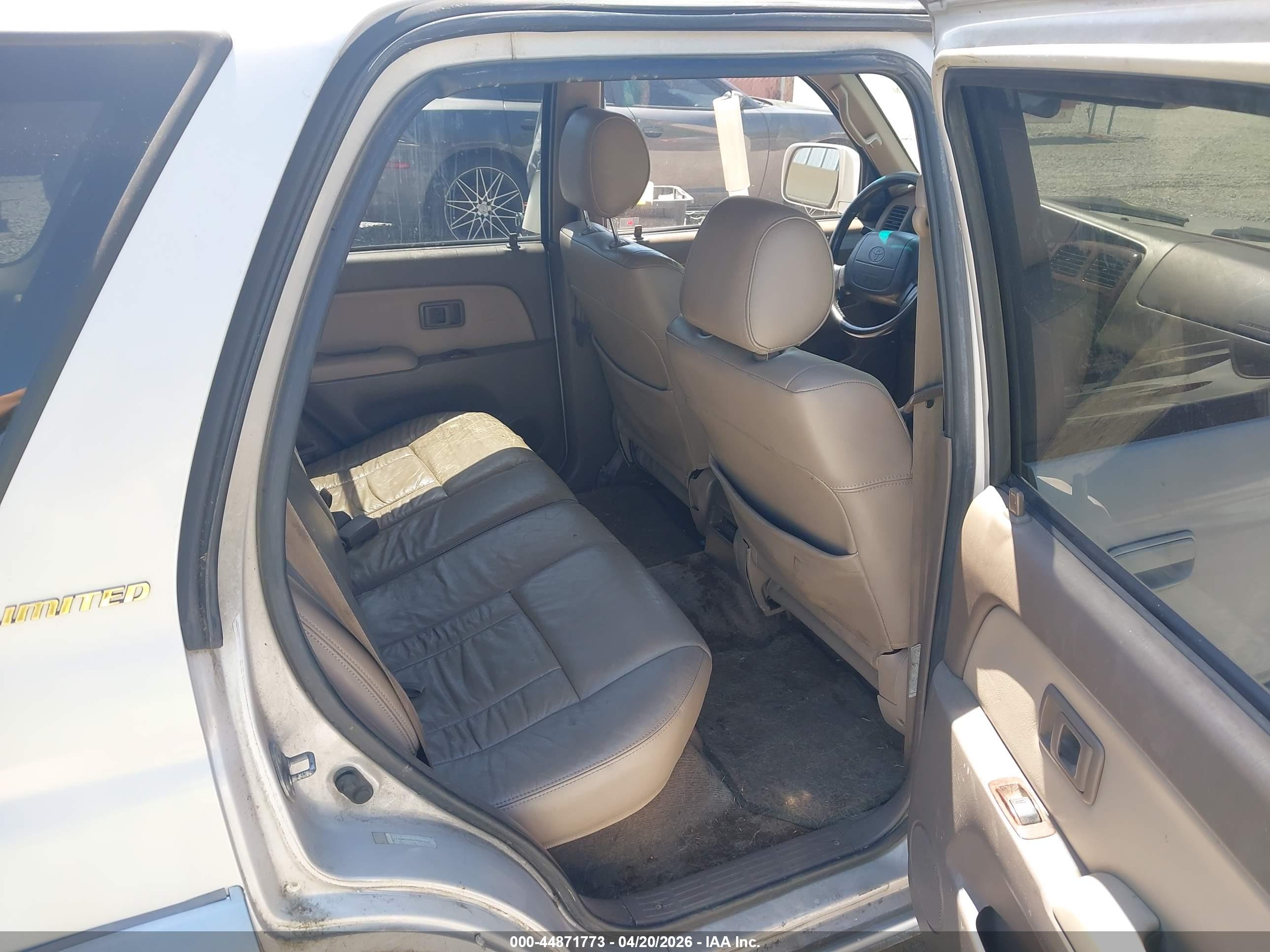TOYOTA 4RUNNER image 8