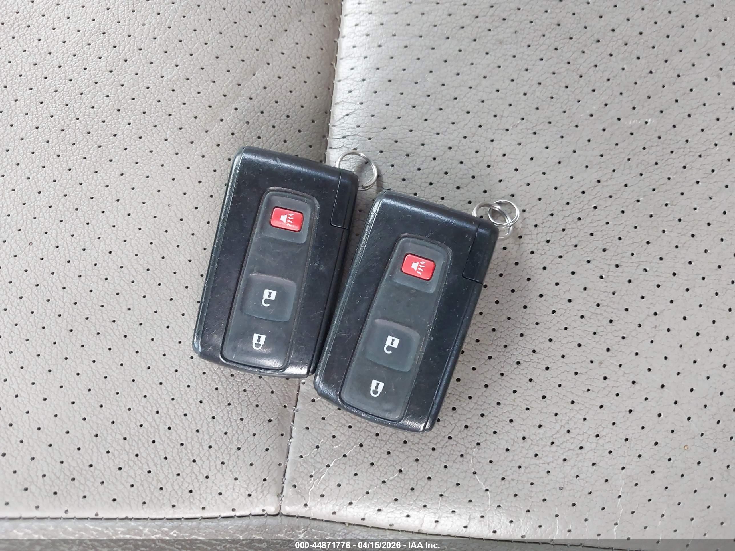 TOYOTA PRIUS image 11