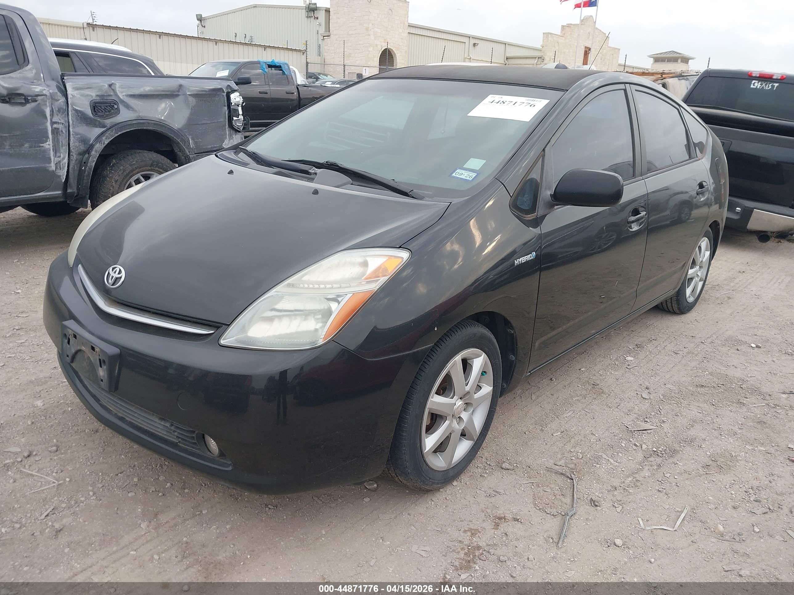 TOYOTA PRIUS image 2