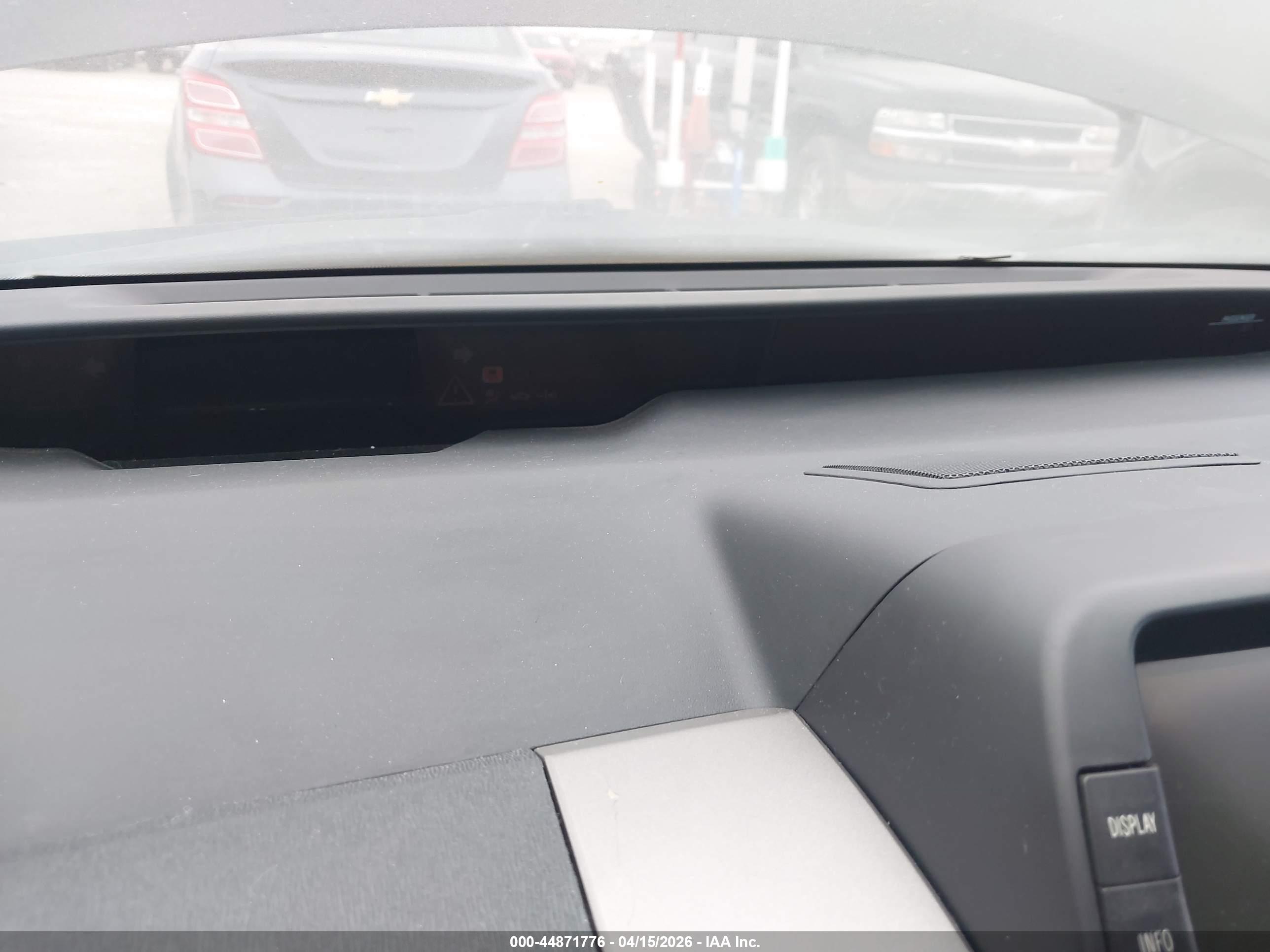 TOYOTA PRIUS image 7