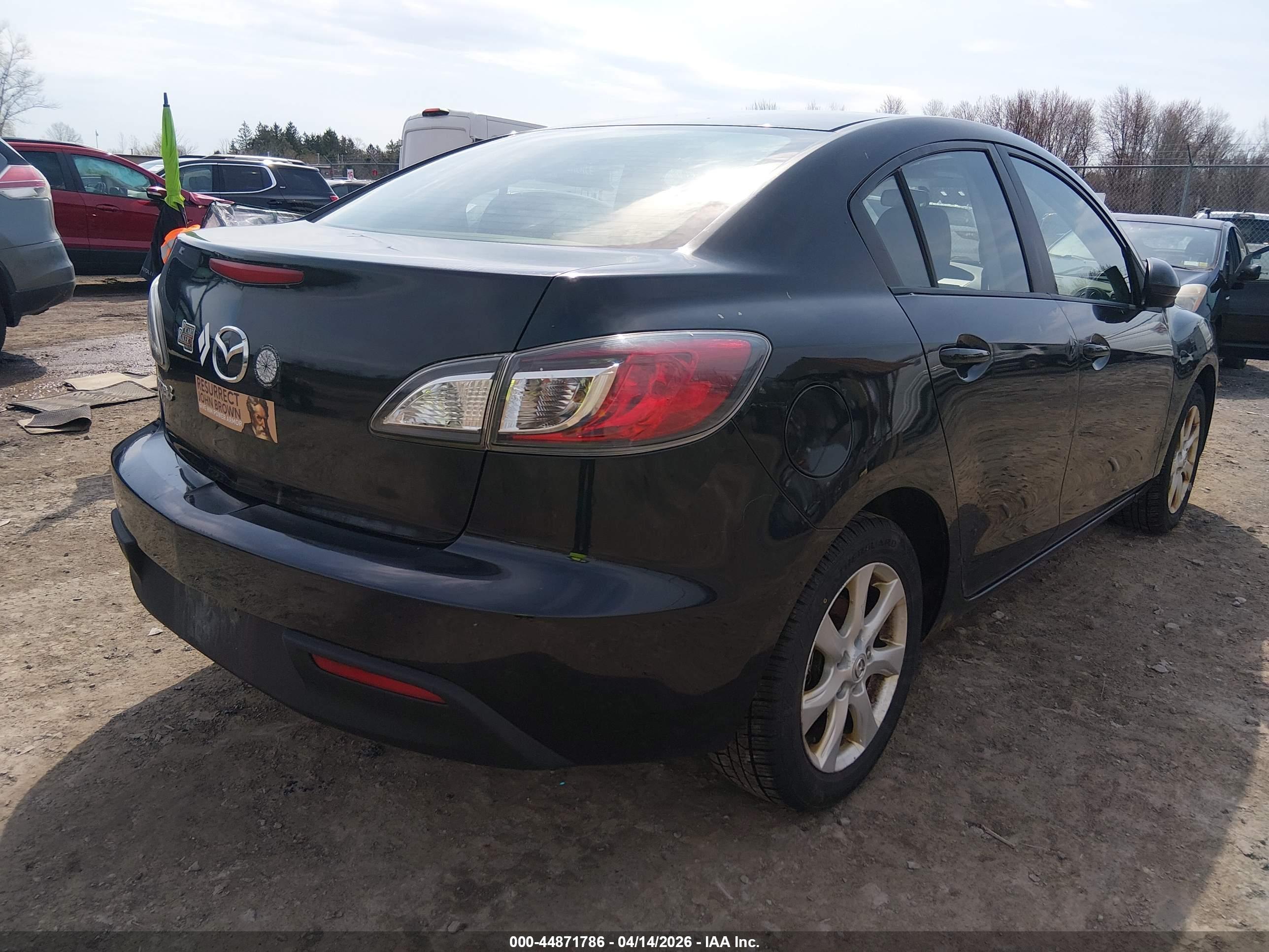 MAZDA MAZDA3 image 4