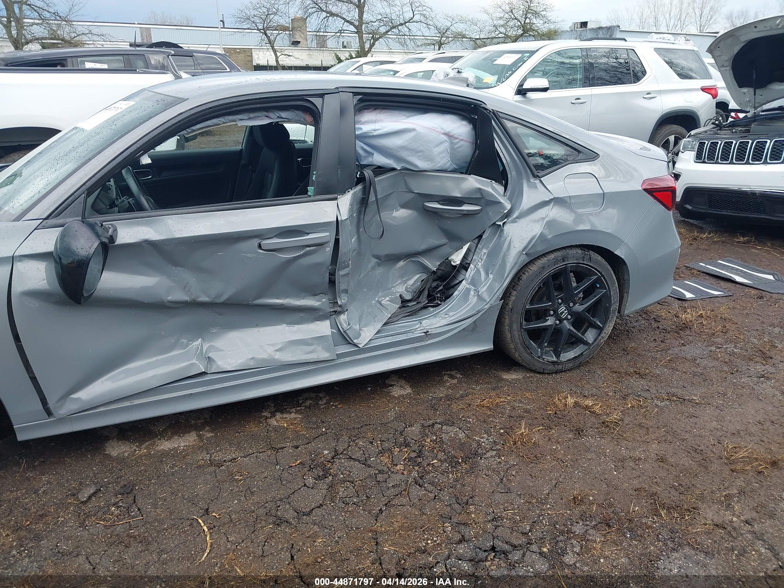 HONDA CIVIC image 6