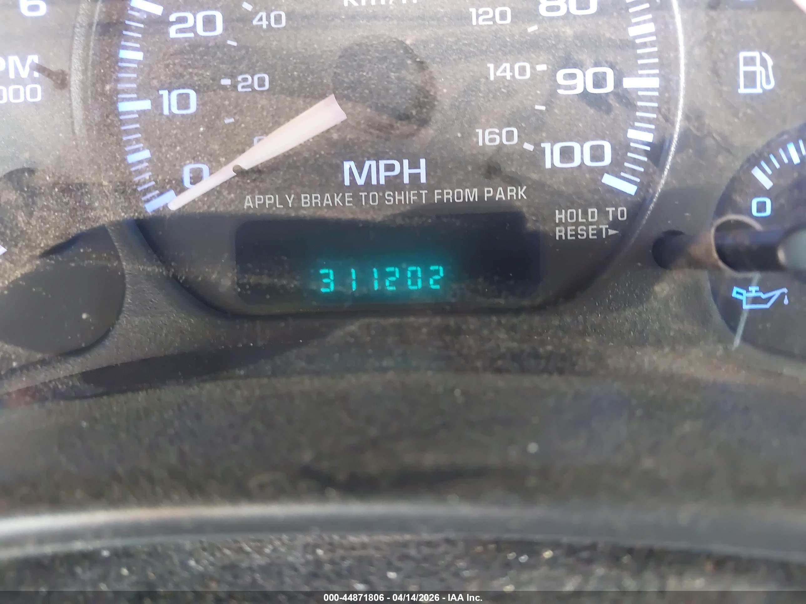 CHEVROLET SILVERADO image 7