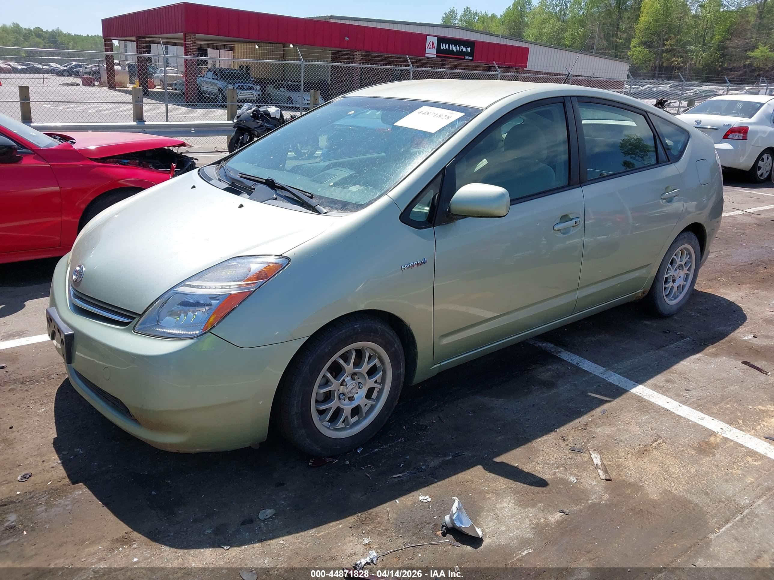TOYOTA PRIUS image 2