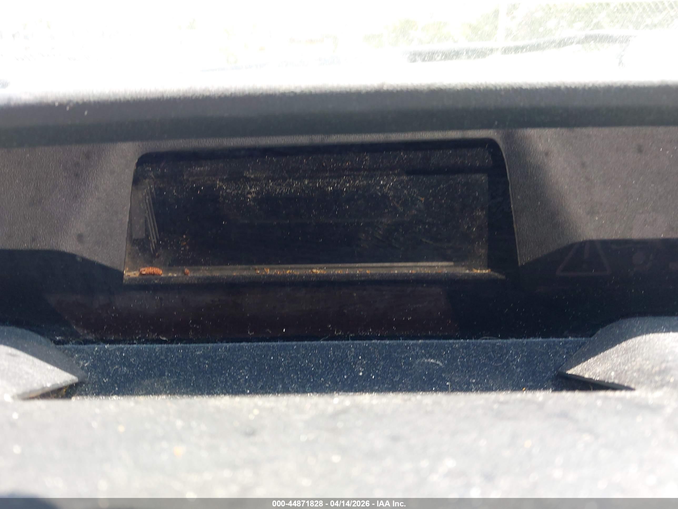 TOYOTA PRIUS image 7