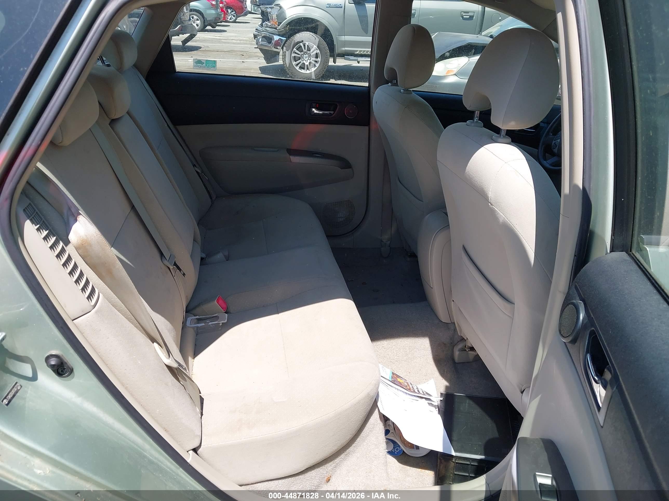 TOYOTA PRIUS image 8