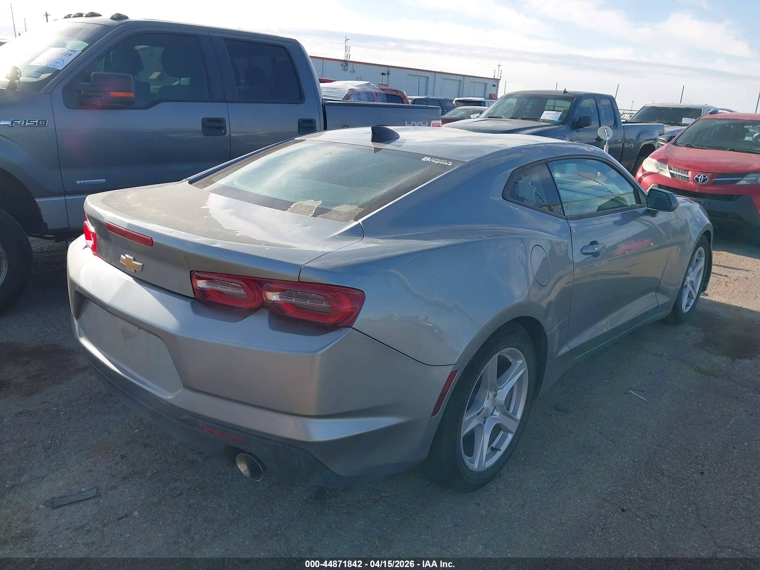 CHEVROLET CAMARO image 4