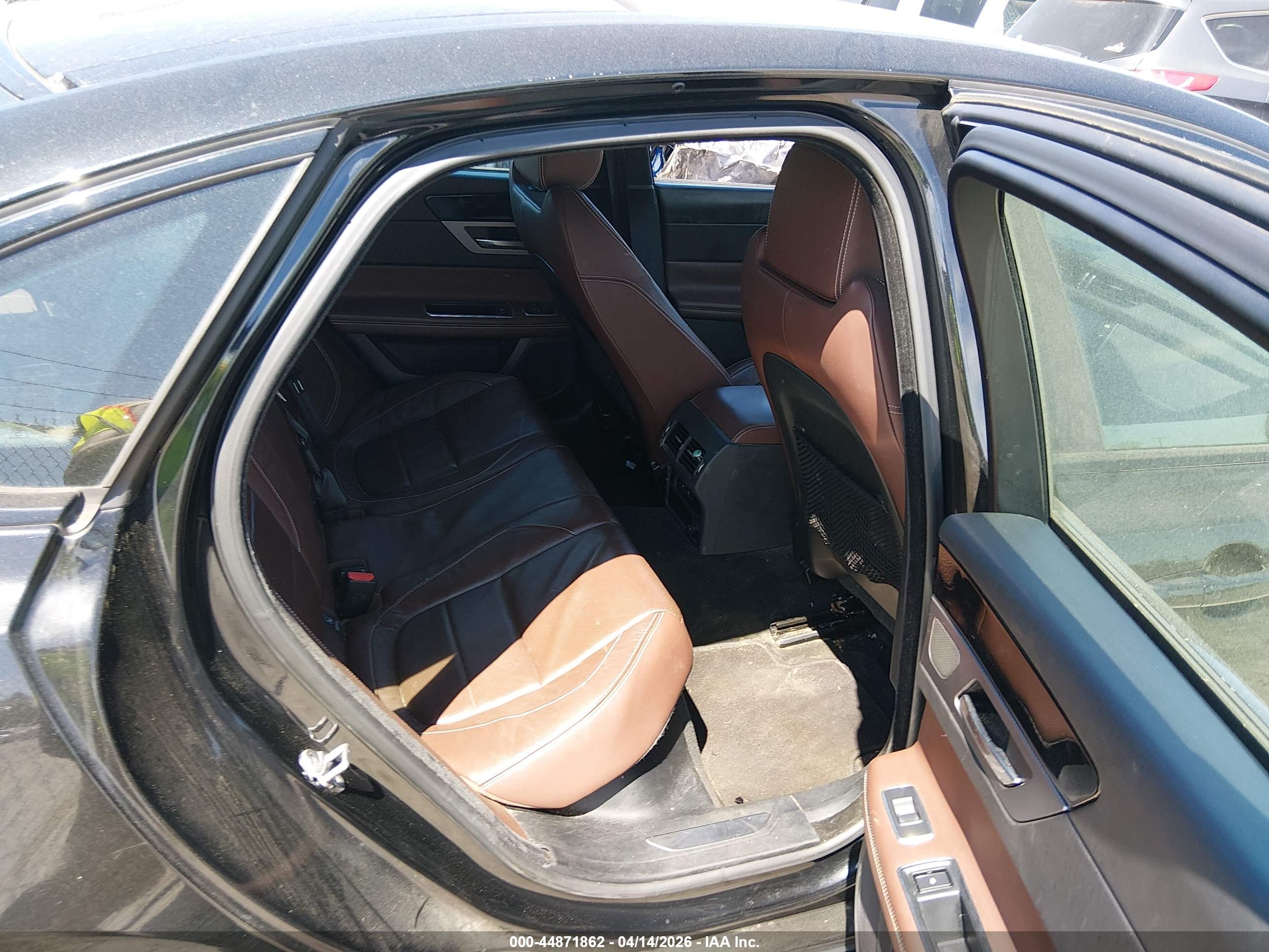 JAGUAR XF image 8