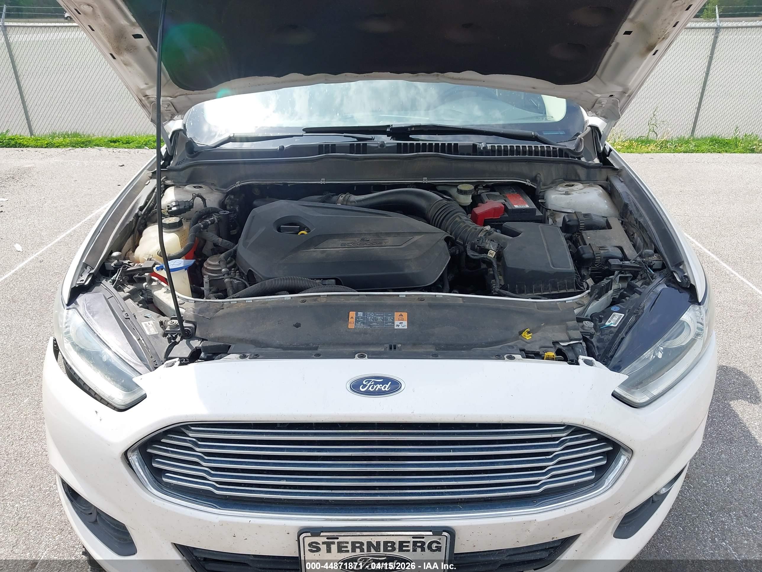 FORD FUSION image 10