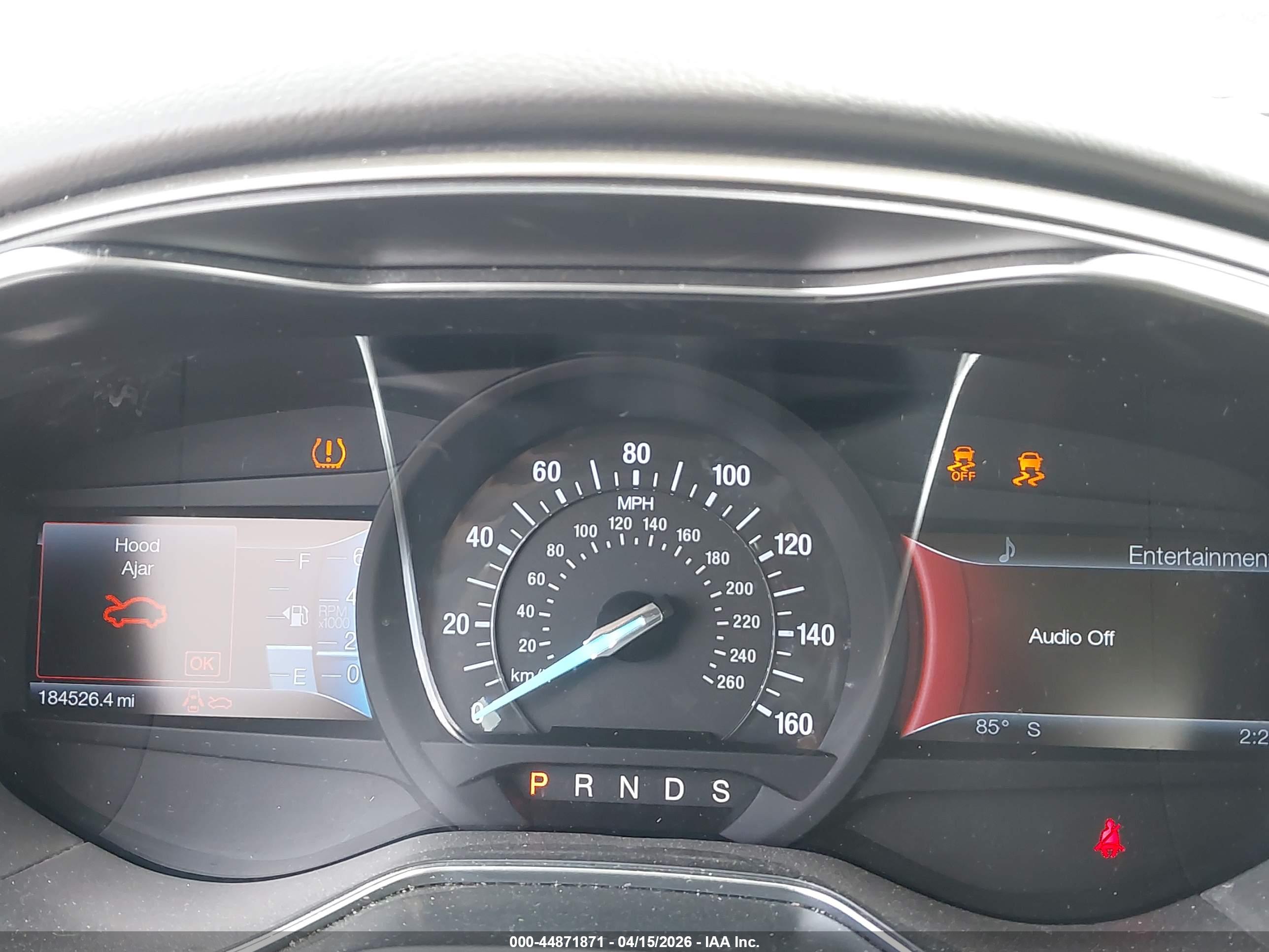 FORD FUSION image 7