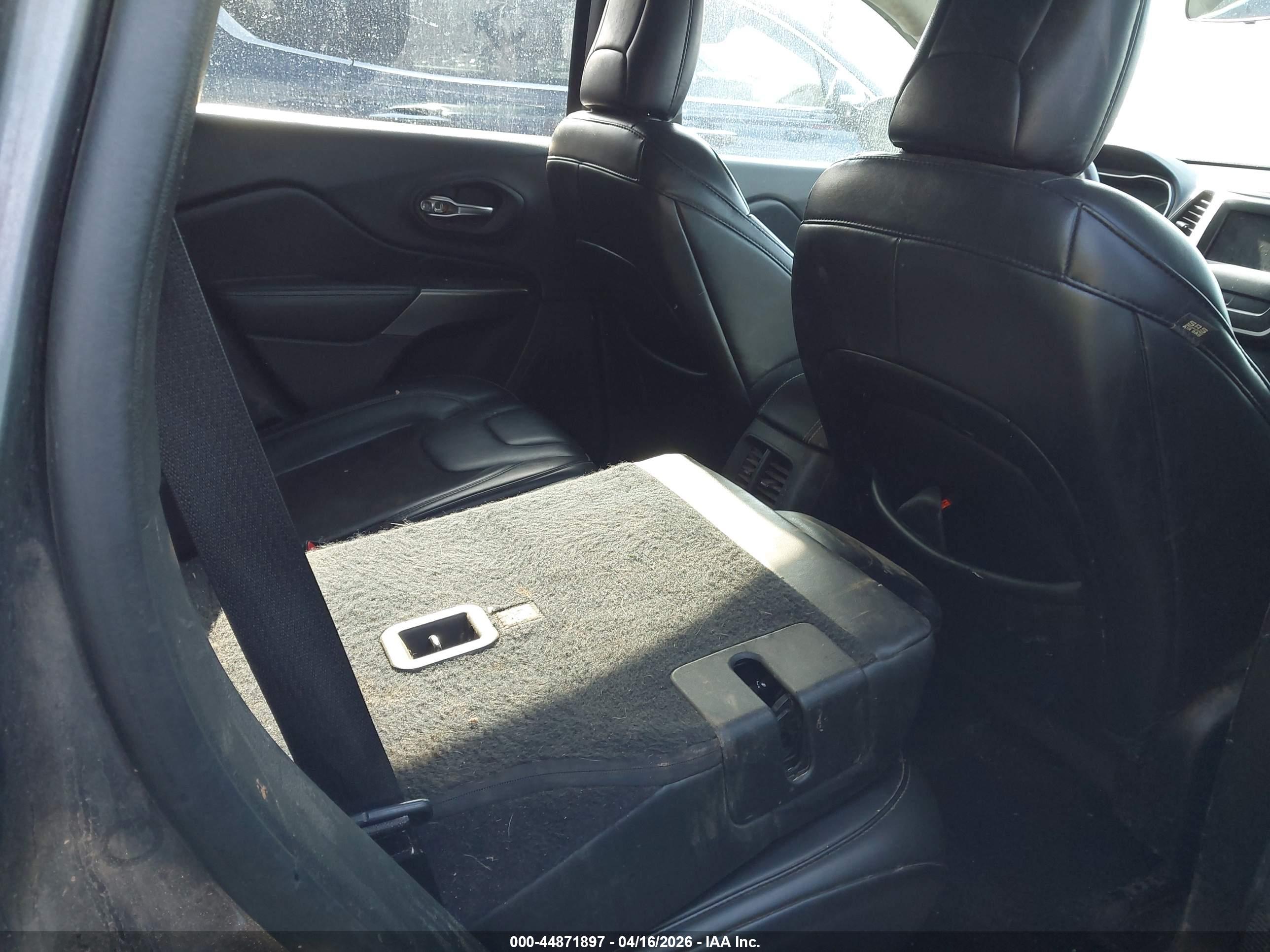 JEEP CHEROKEE image 8