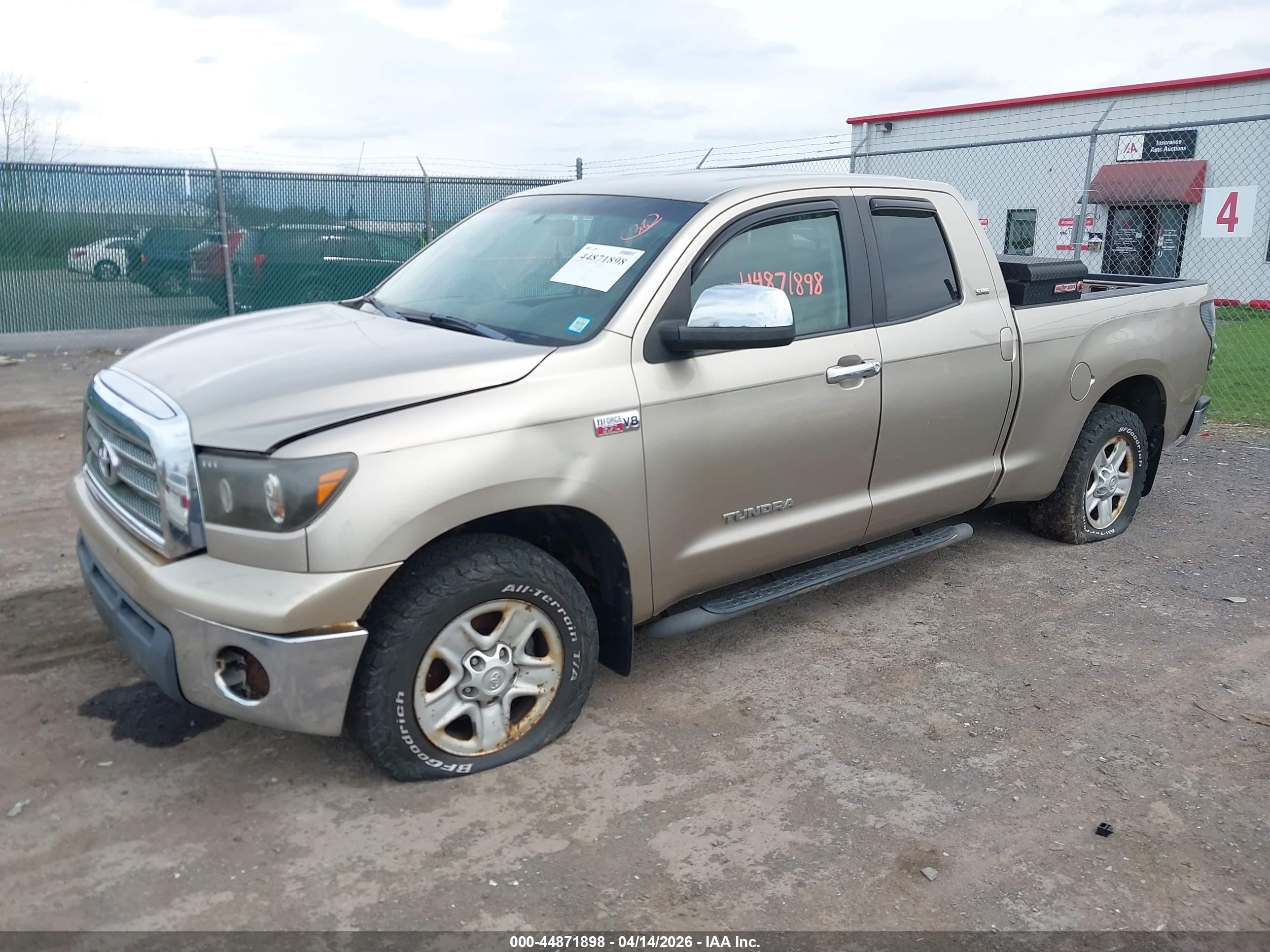 TOYOTA TUNDRA image 2