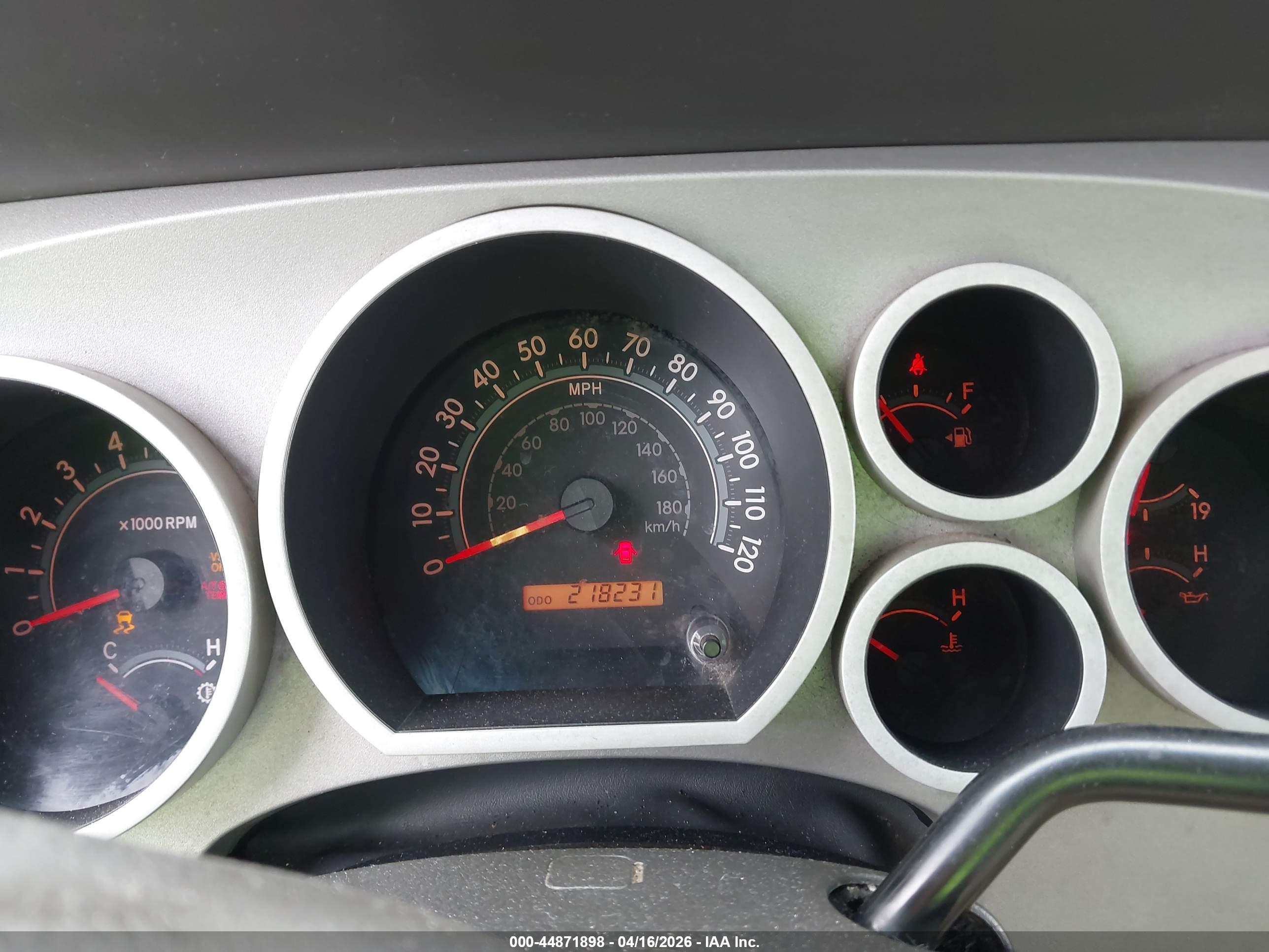 TOYOTA TUNDRA image 7