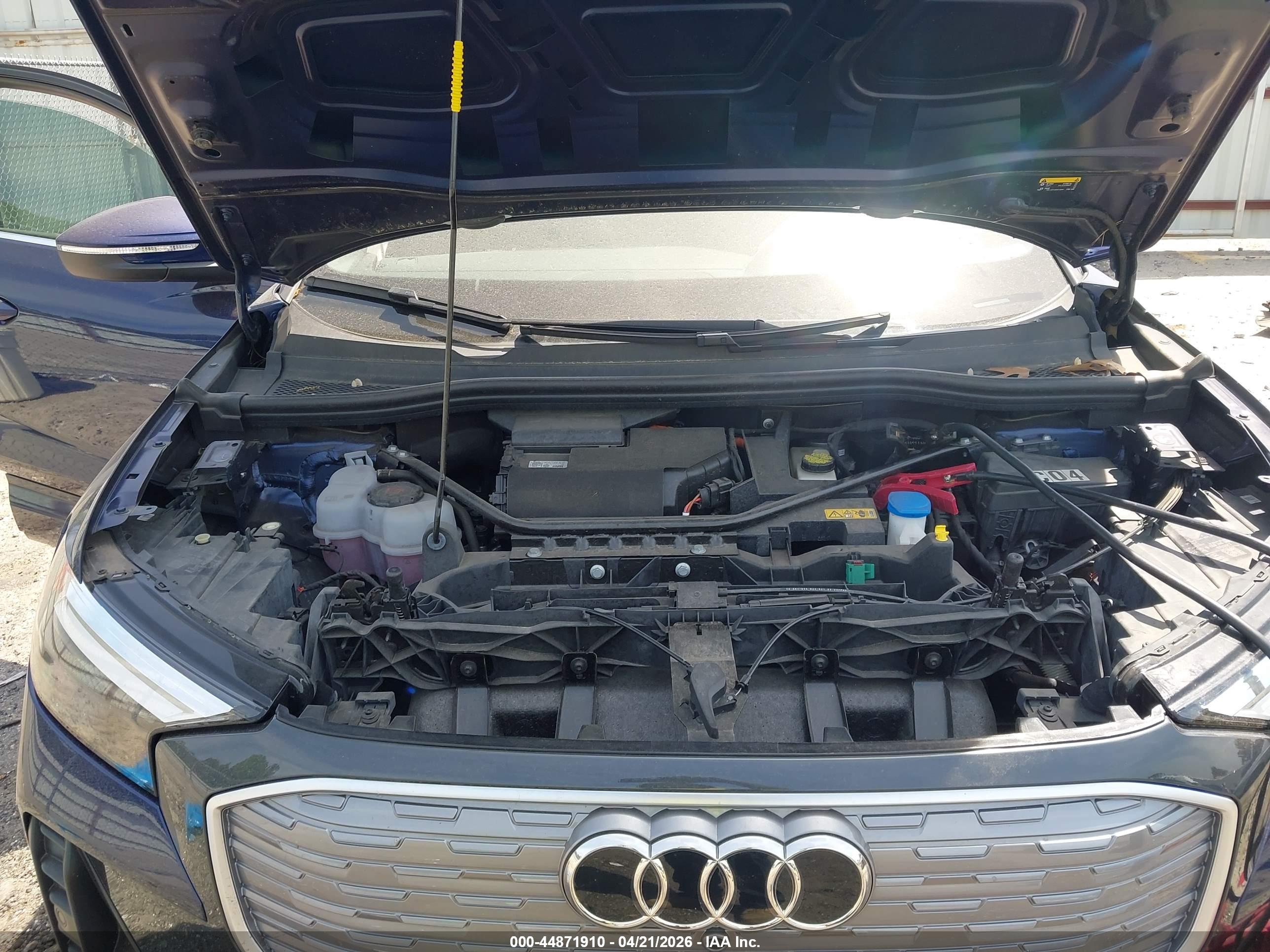 AUDI Q4 image 10