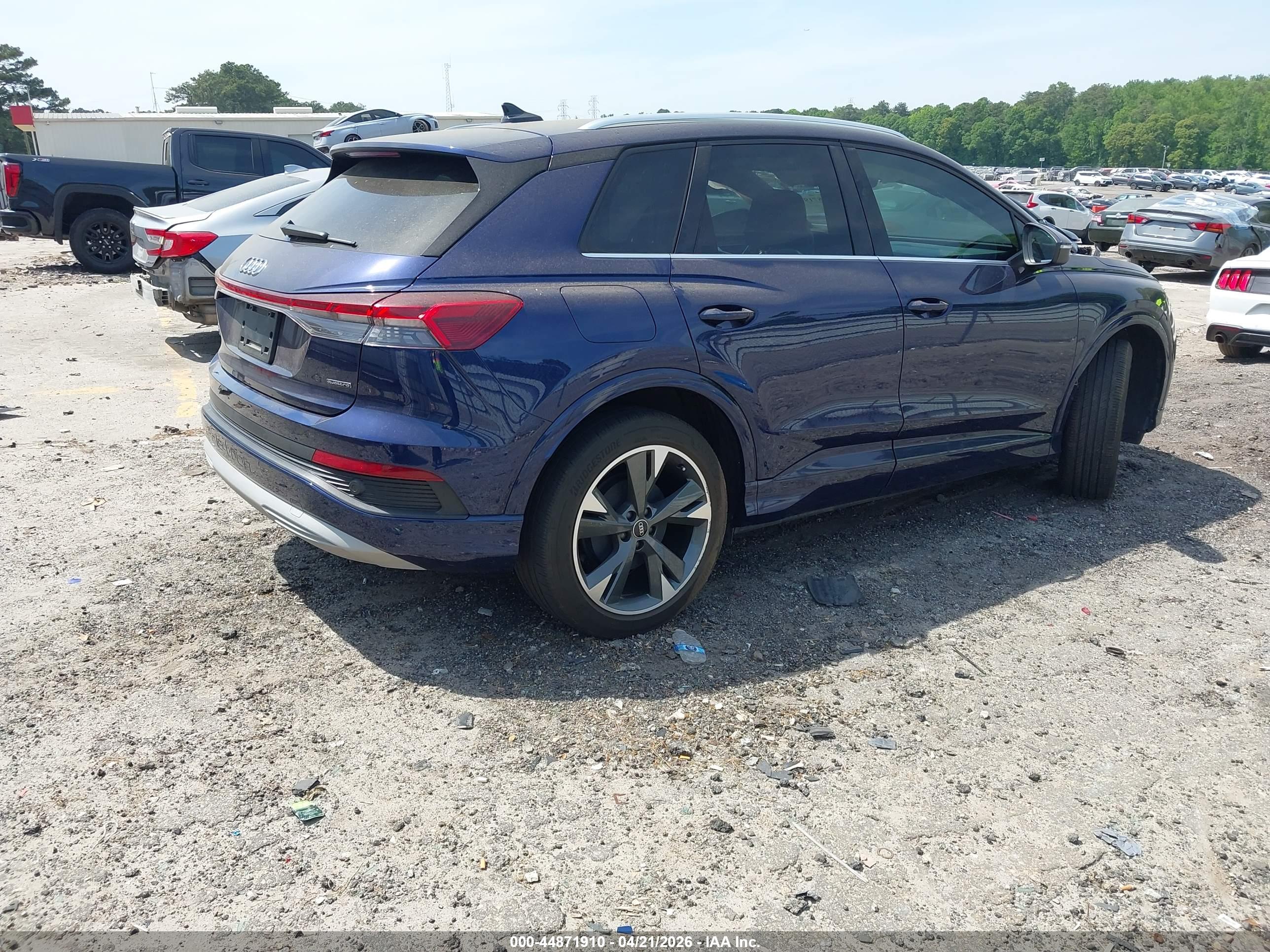 AUDI Q4 image 4