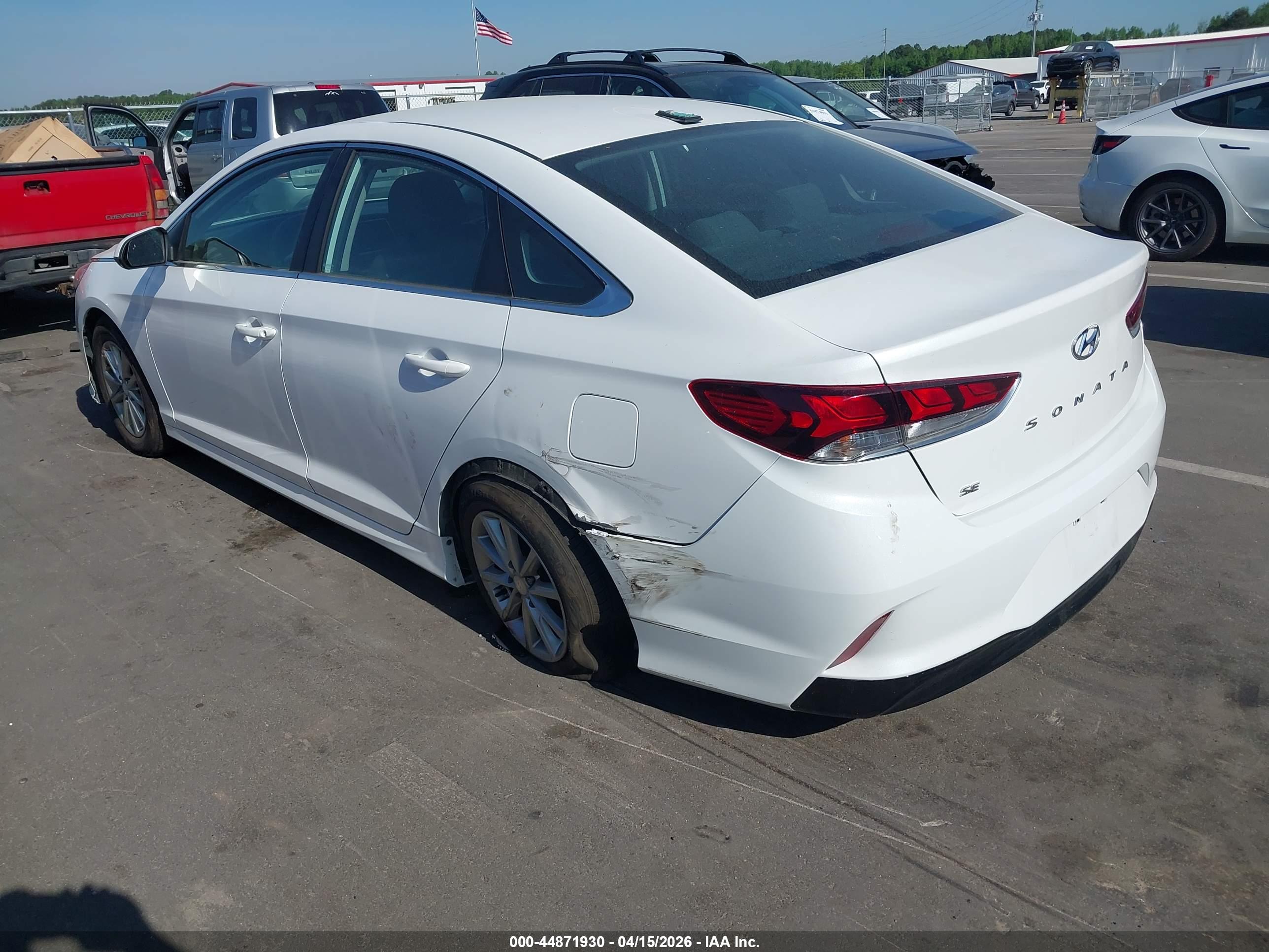 HYUNDAI SONATA image 3