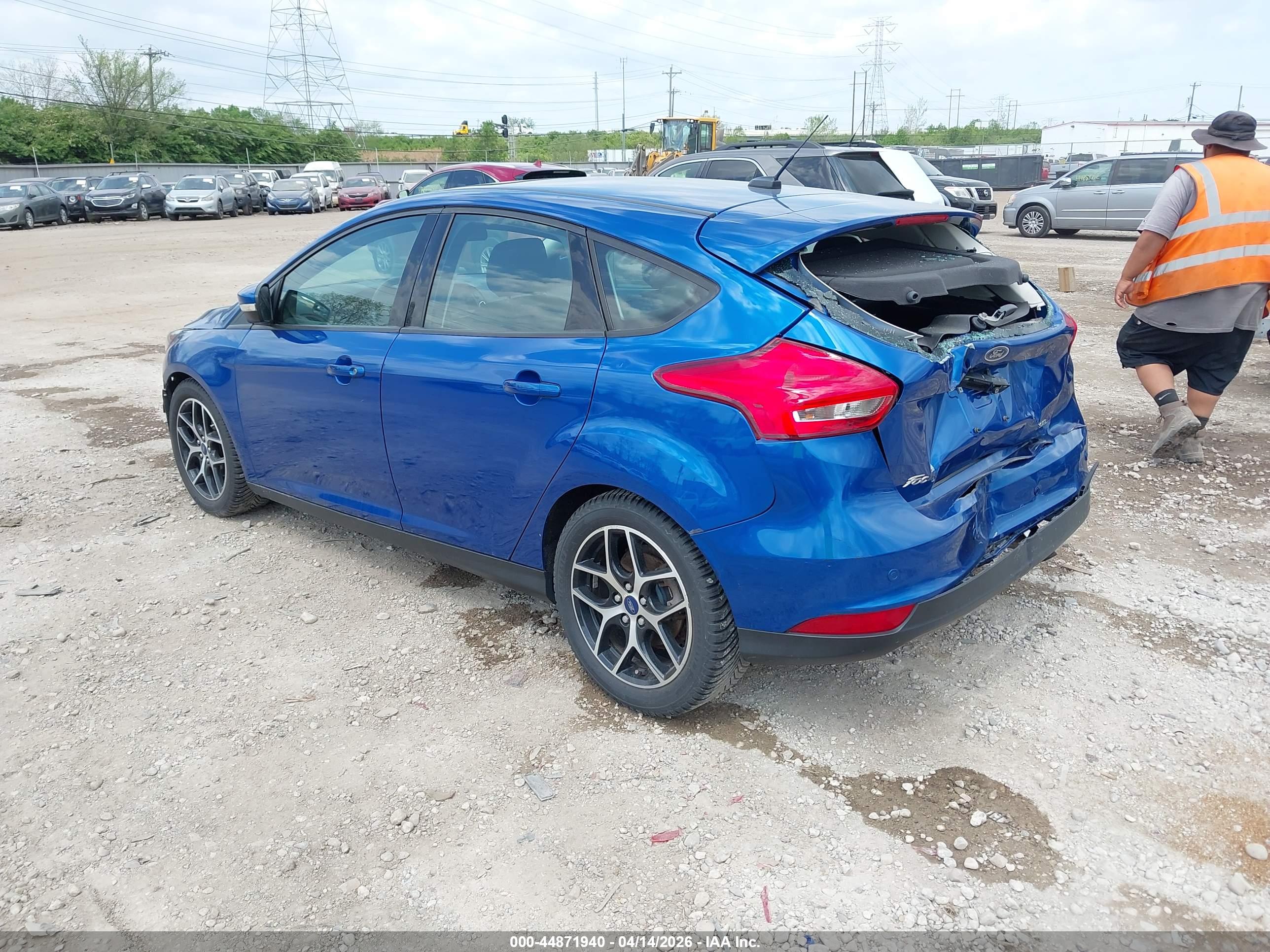 FORD FOCUS image 3