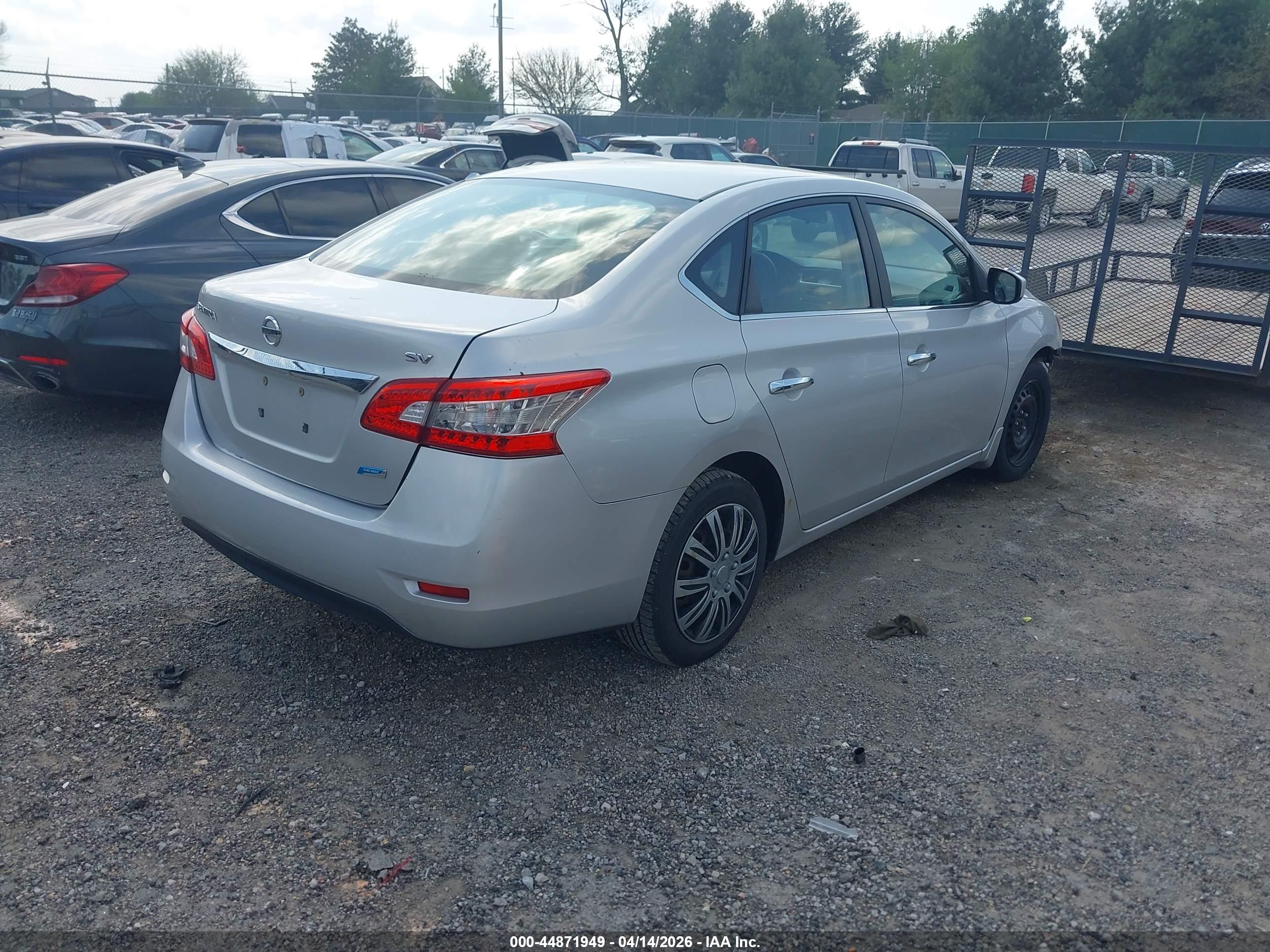 NISSAN SENTRA image 4