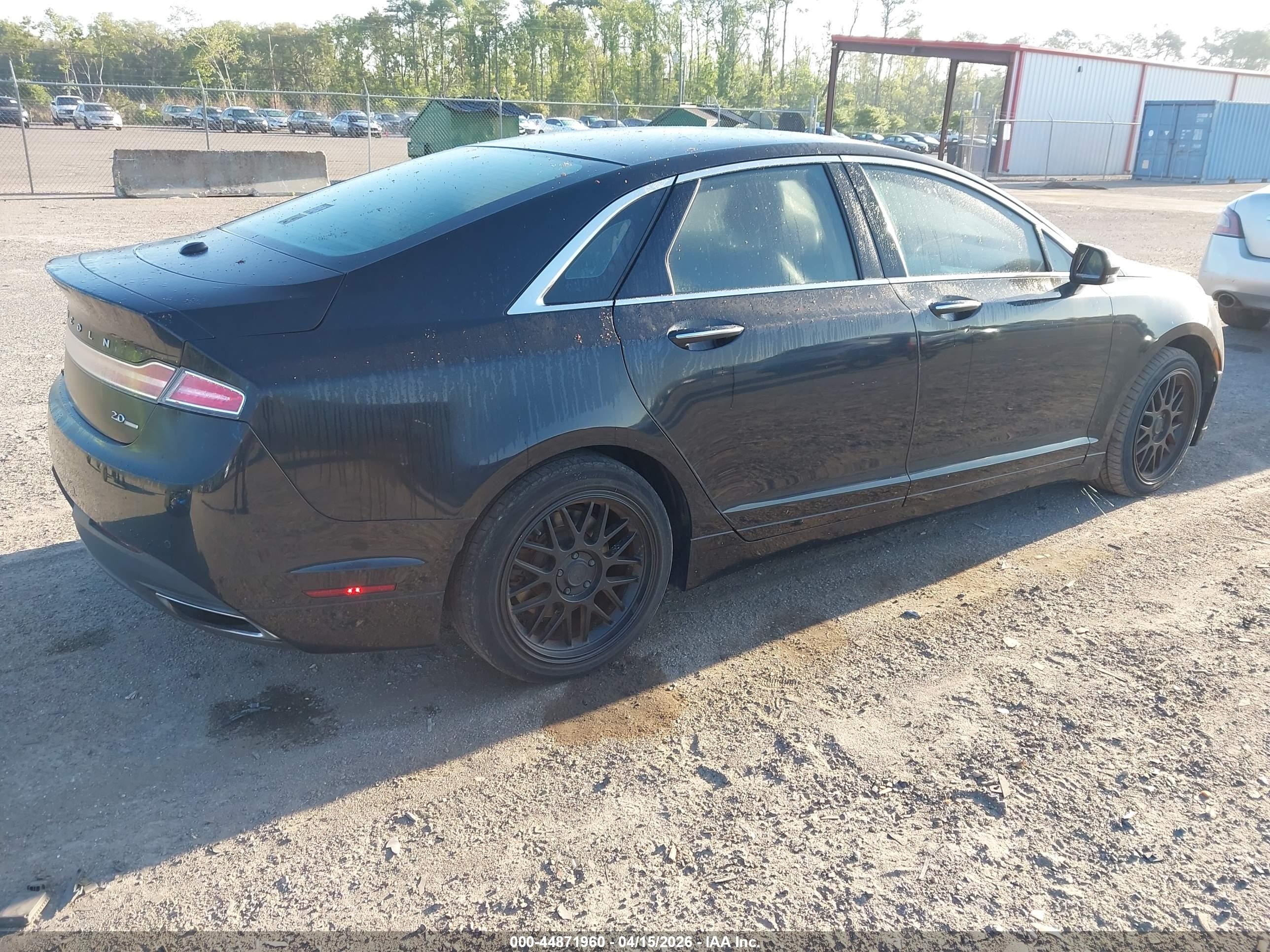 LINCOLN MKZ image 4