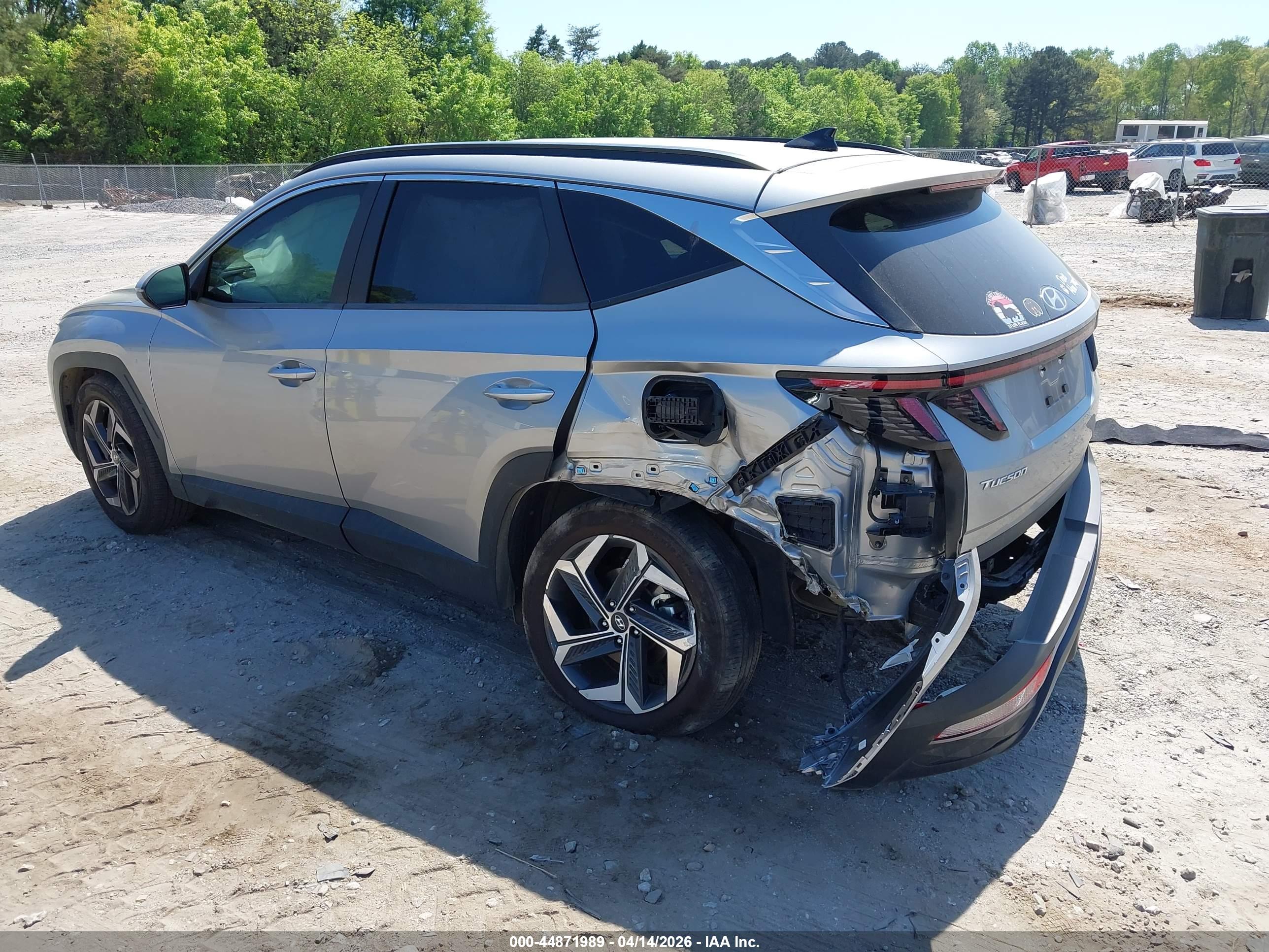 HYUNDAI TUCSON image 3