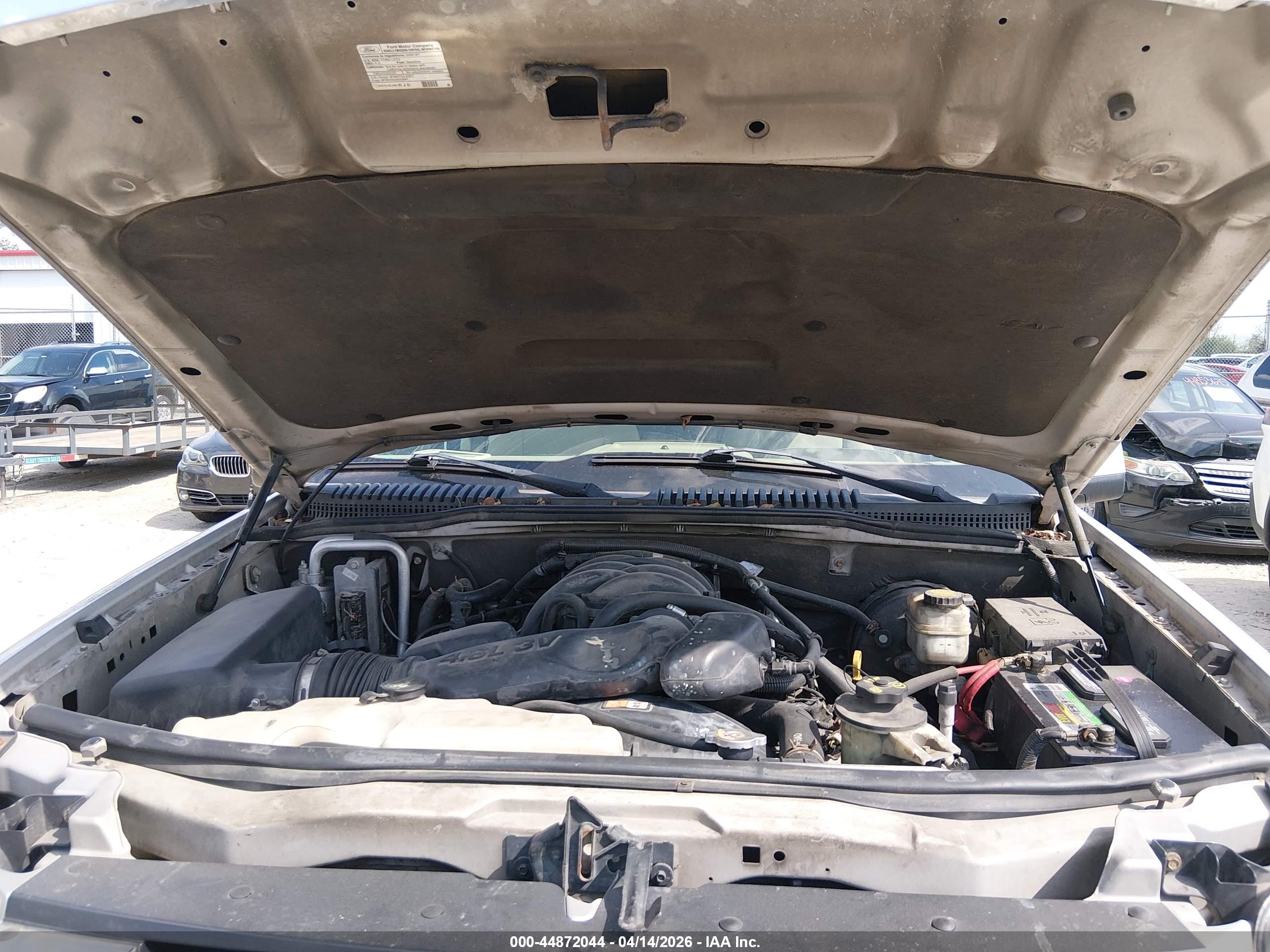 FORD EXPLORER image 10