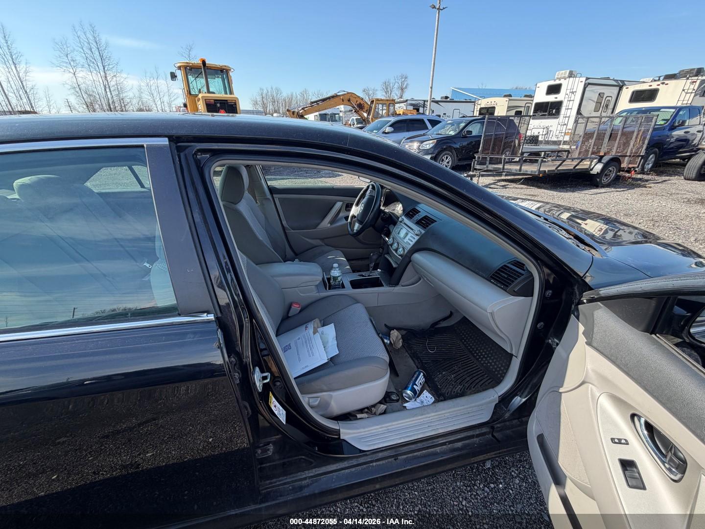 TOYOTA CAMRY image 5