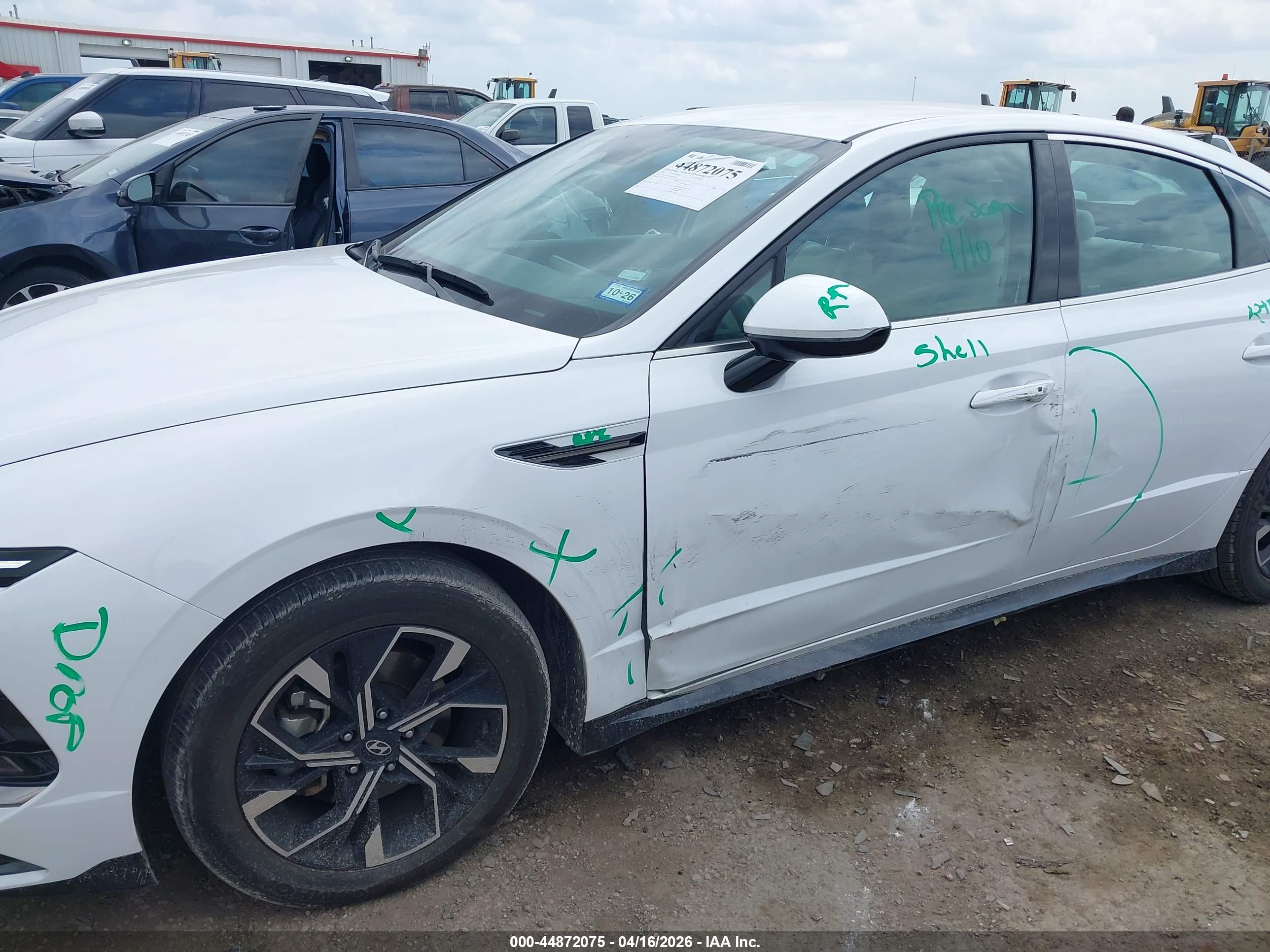 HYUNDAI SONATA image 6