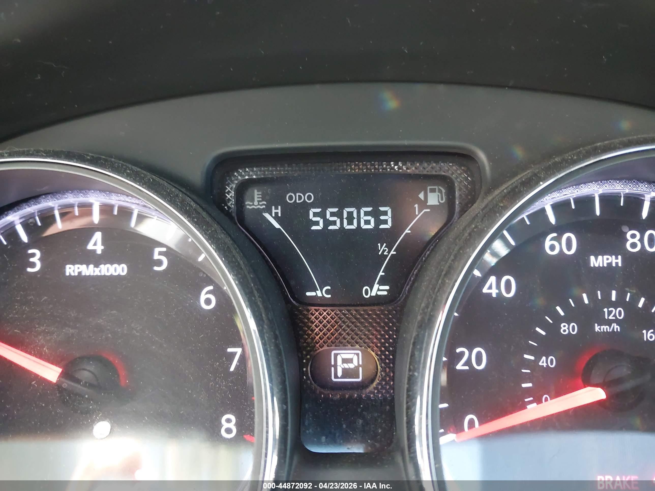NISSAN VERSA image 7