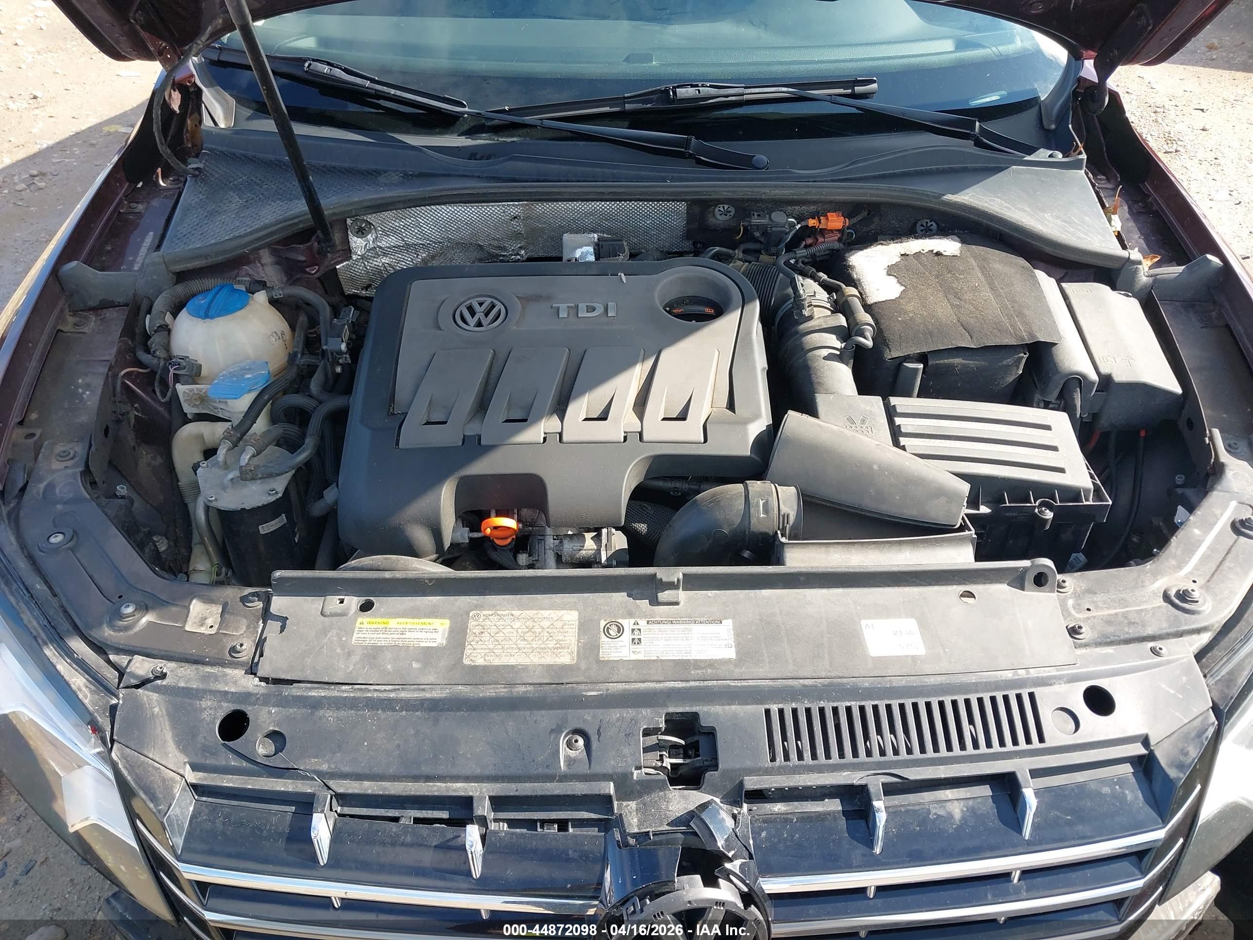 VOLKSWAGEN PASSAT image 10