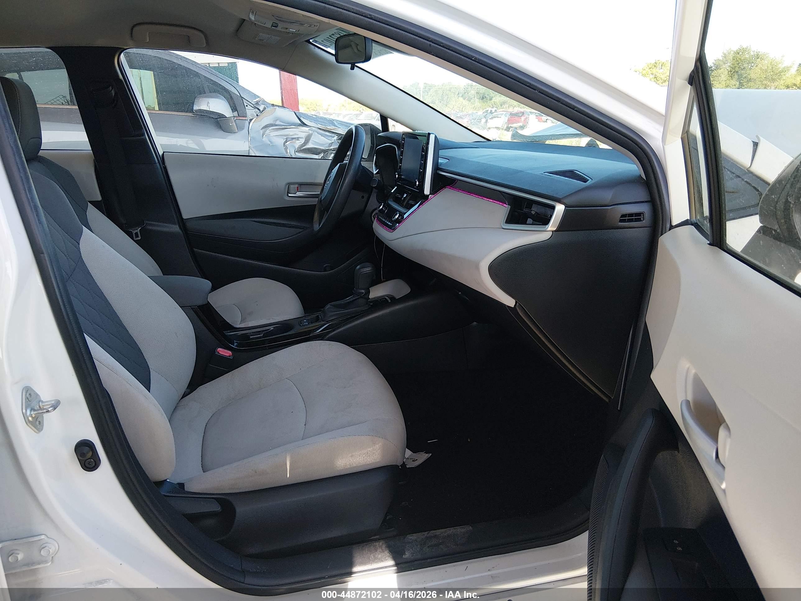 TOYOTA COROLLA image 5