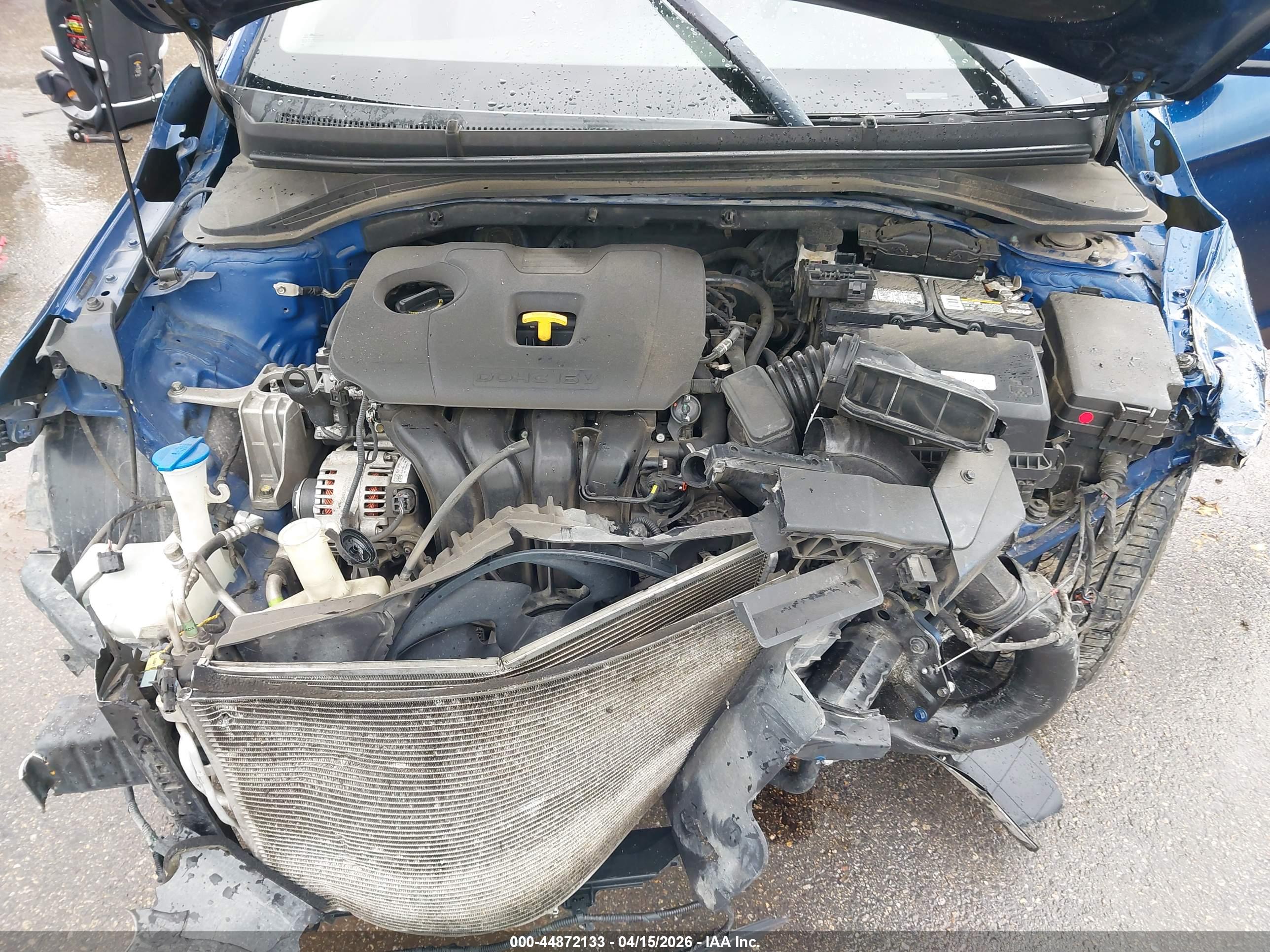 HYUNDAI ELANTRA image 10