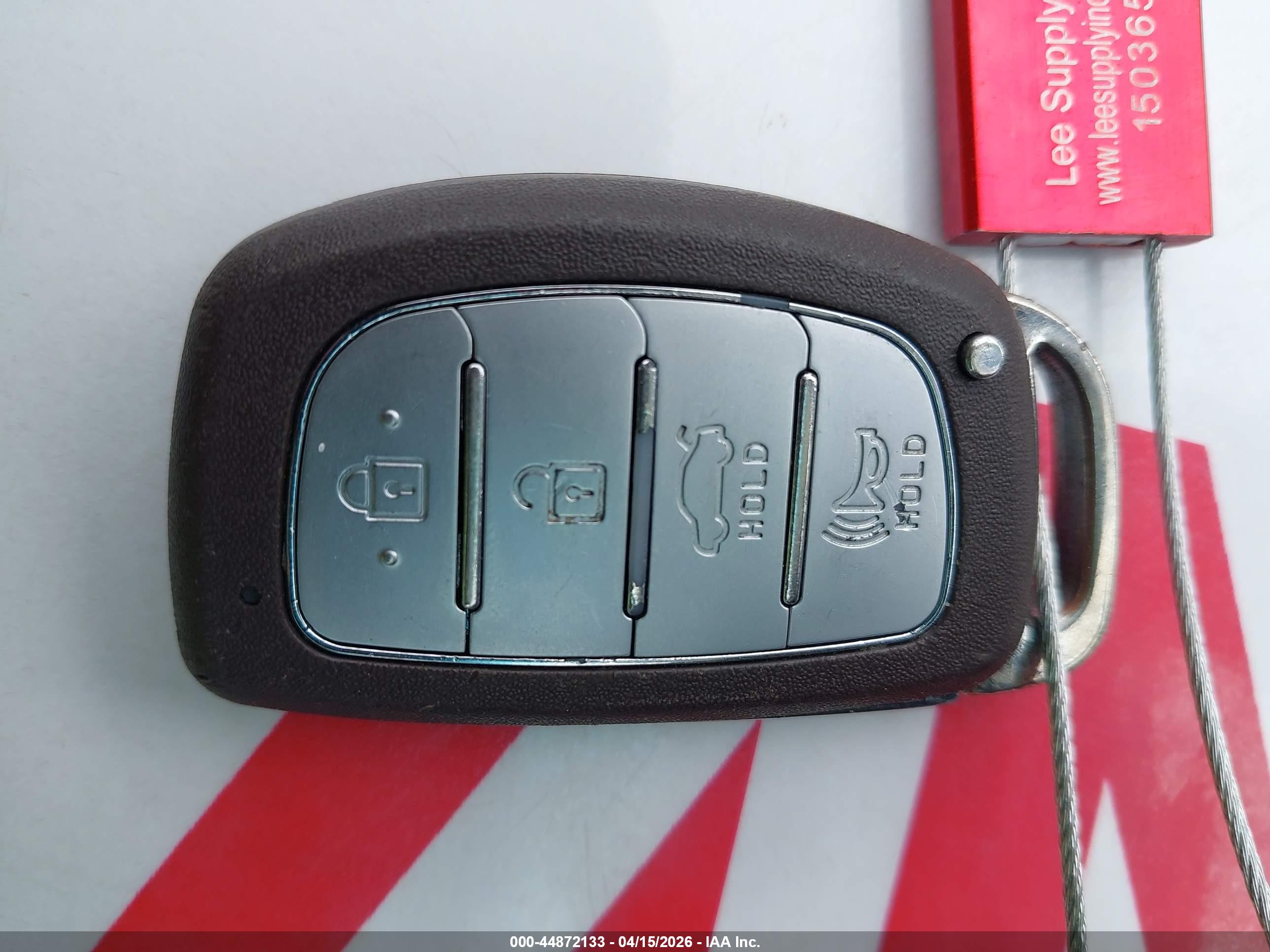 HYUNDAI ELANTRA image 11