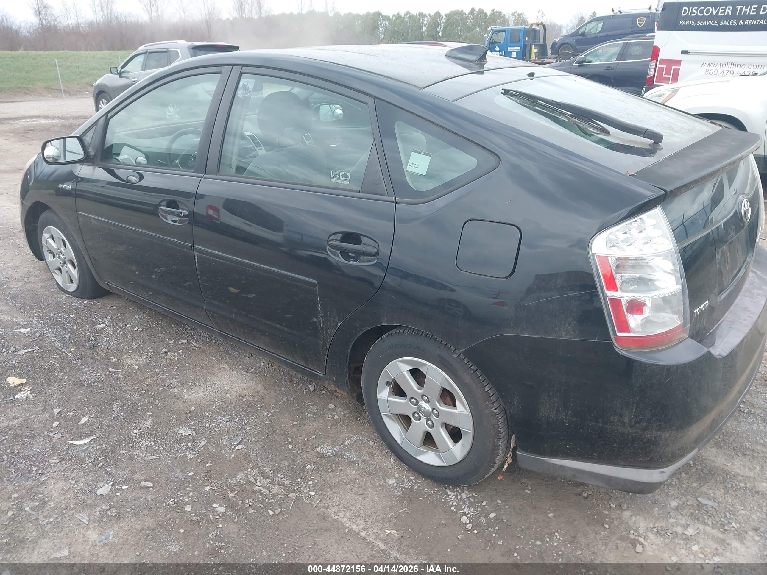 TOYOTA PRIUS image 3