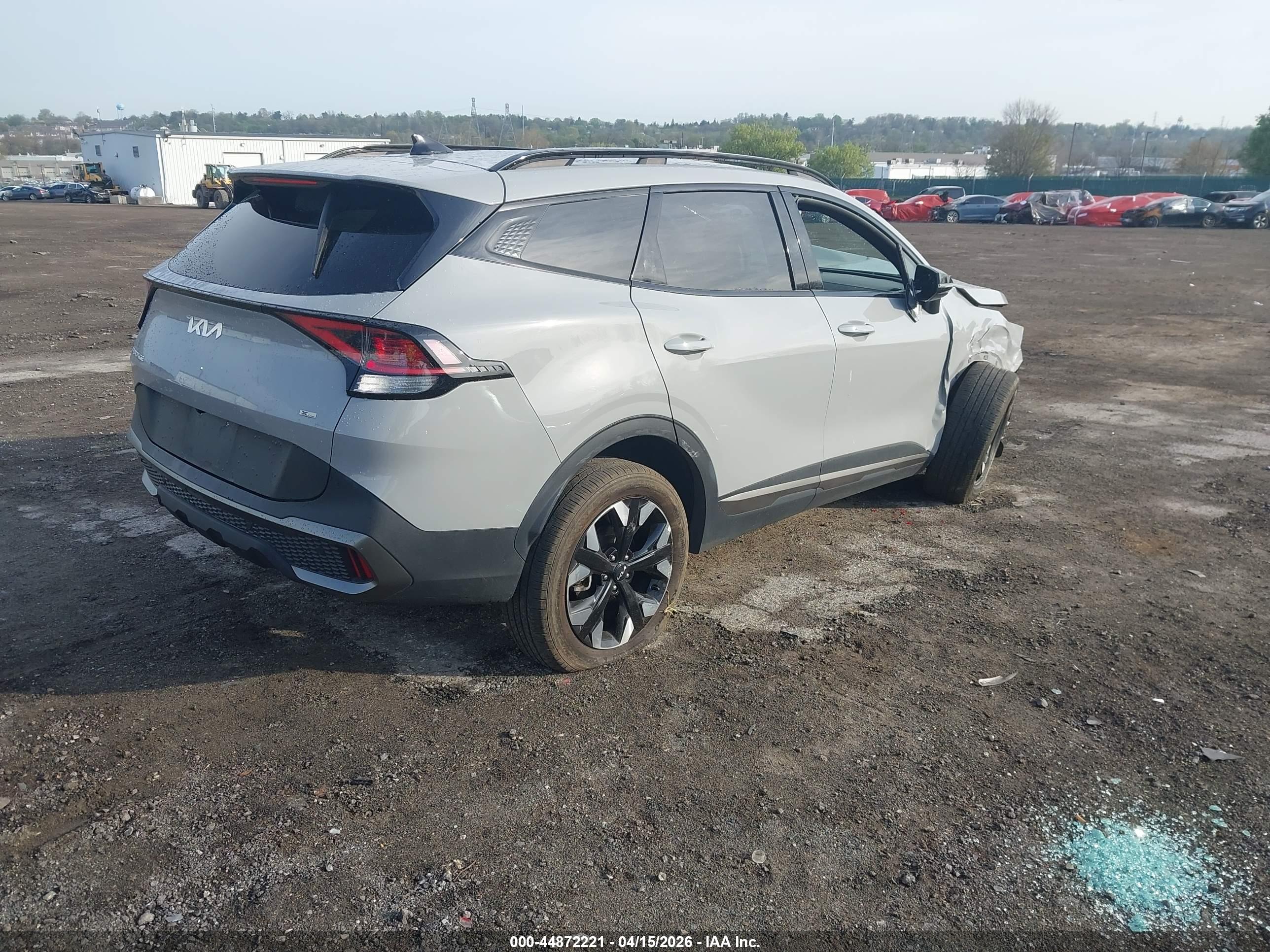 KIA SPORTAGE image 4