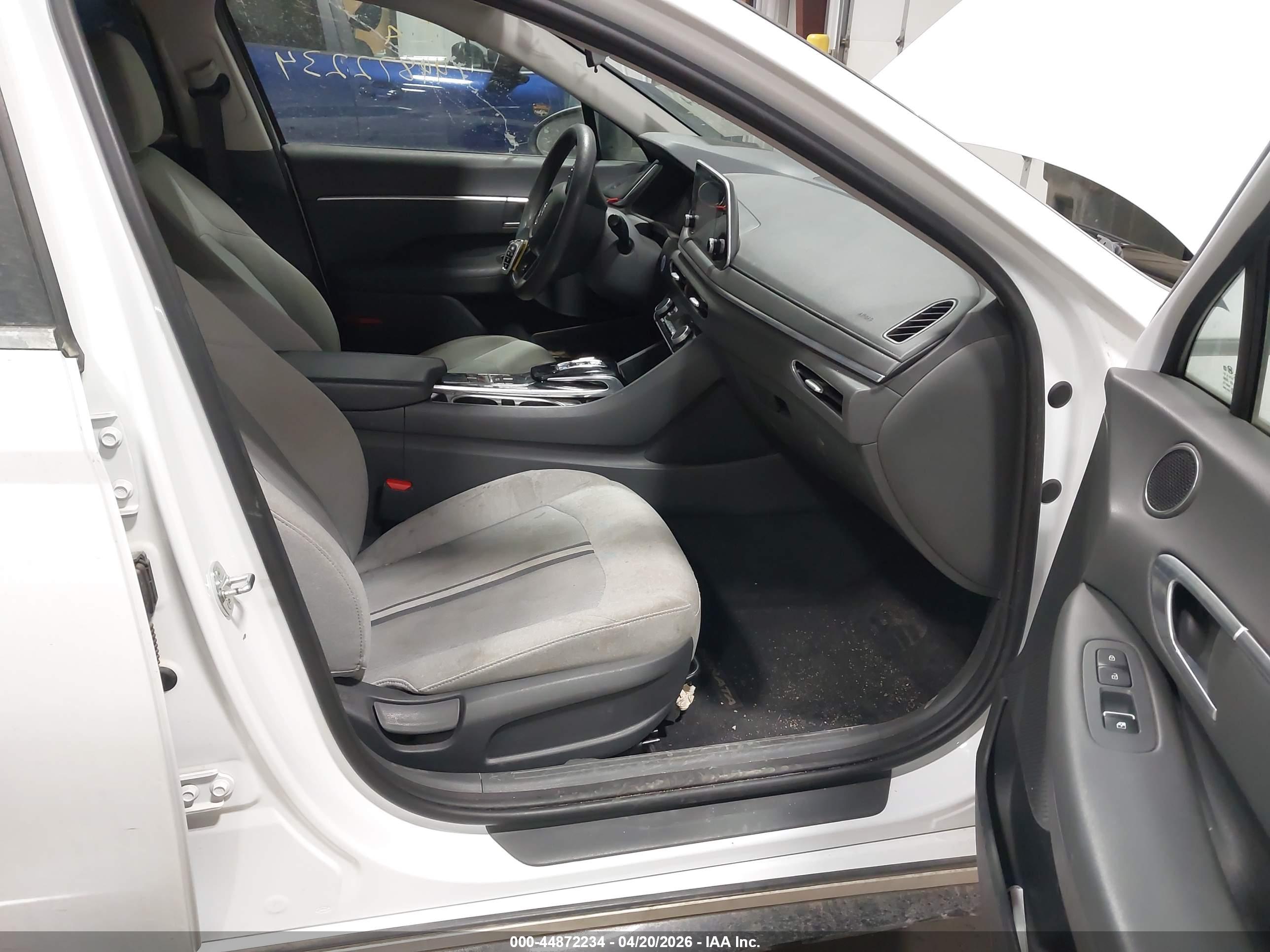 HYUNDAI SONATA image 5