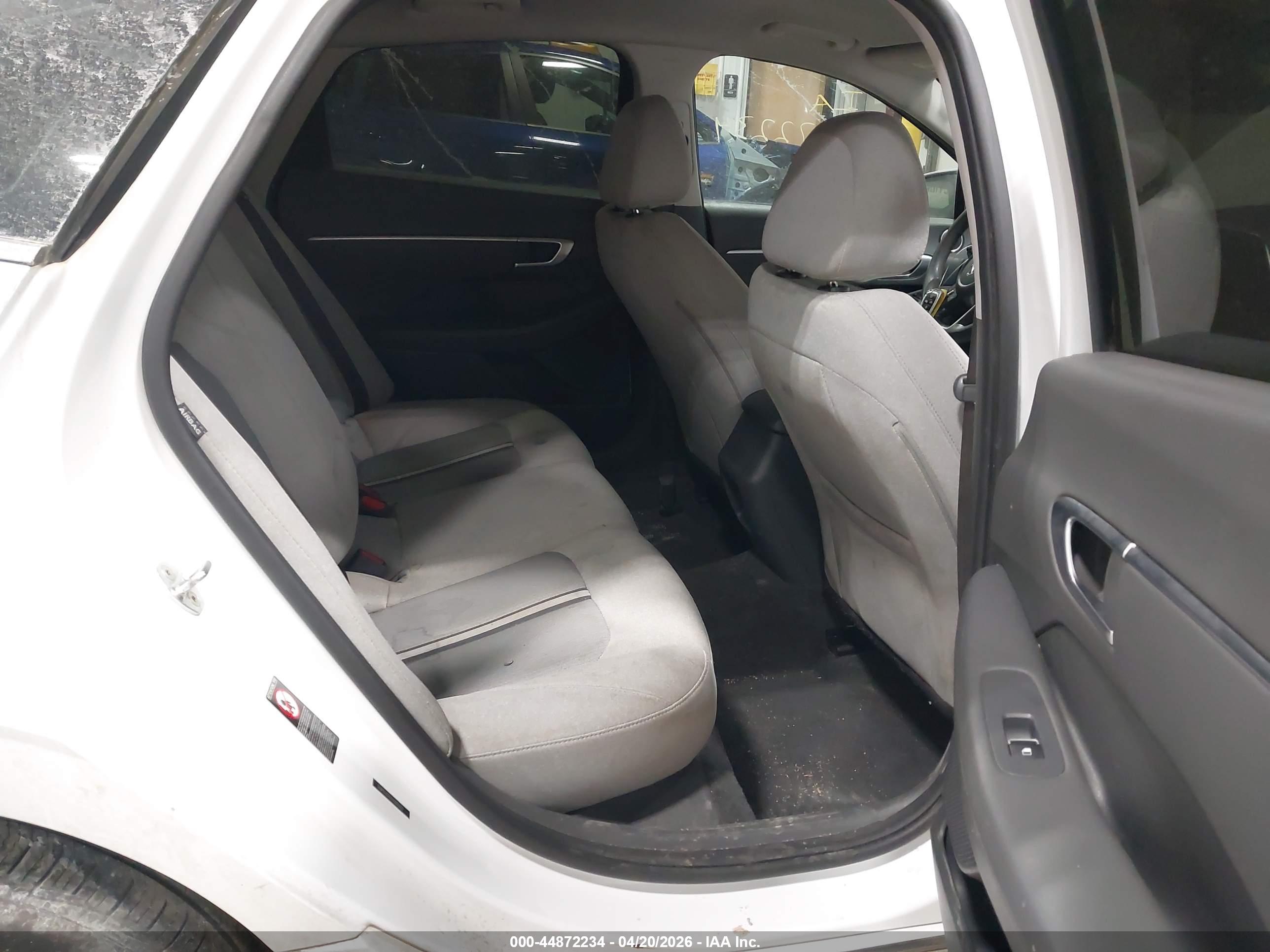 HYUNDAI SONATA image 8