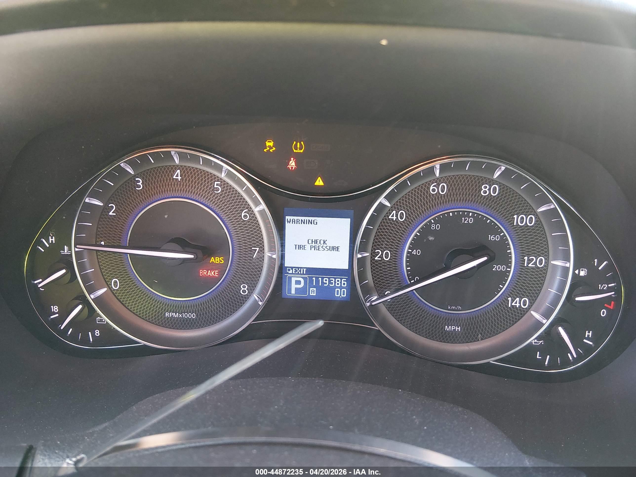 INFINITI QX56 image 7