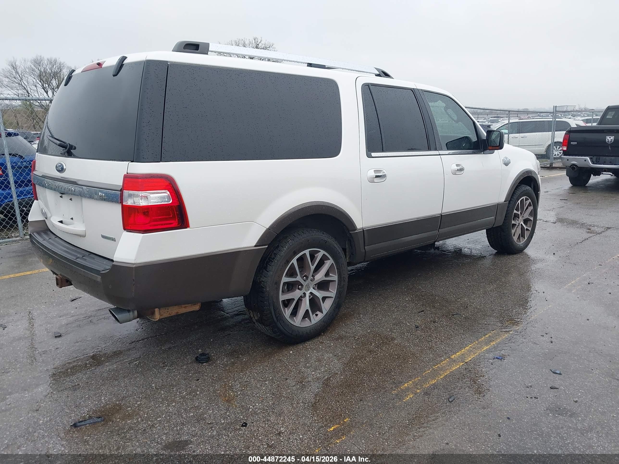 FORD EXPEDITION image 4