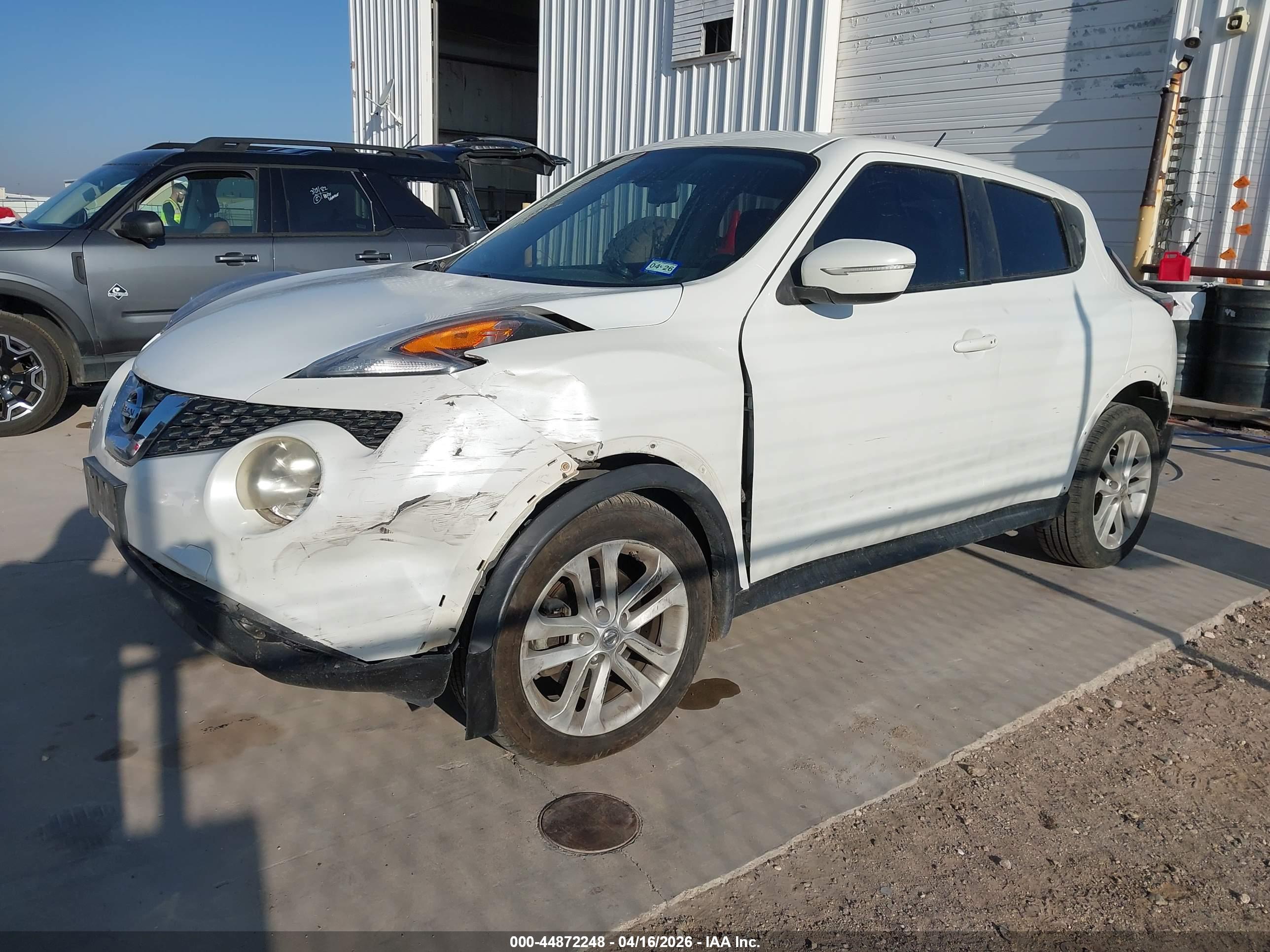 NISSAN JUKE image 2