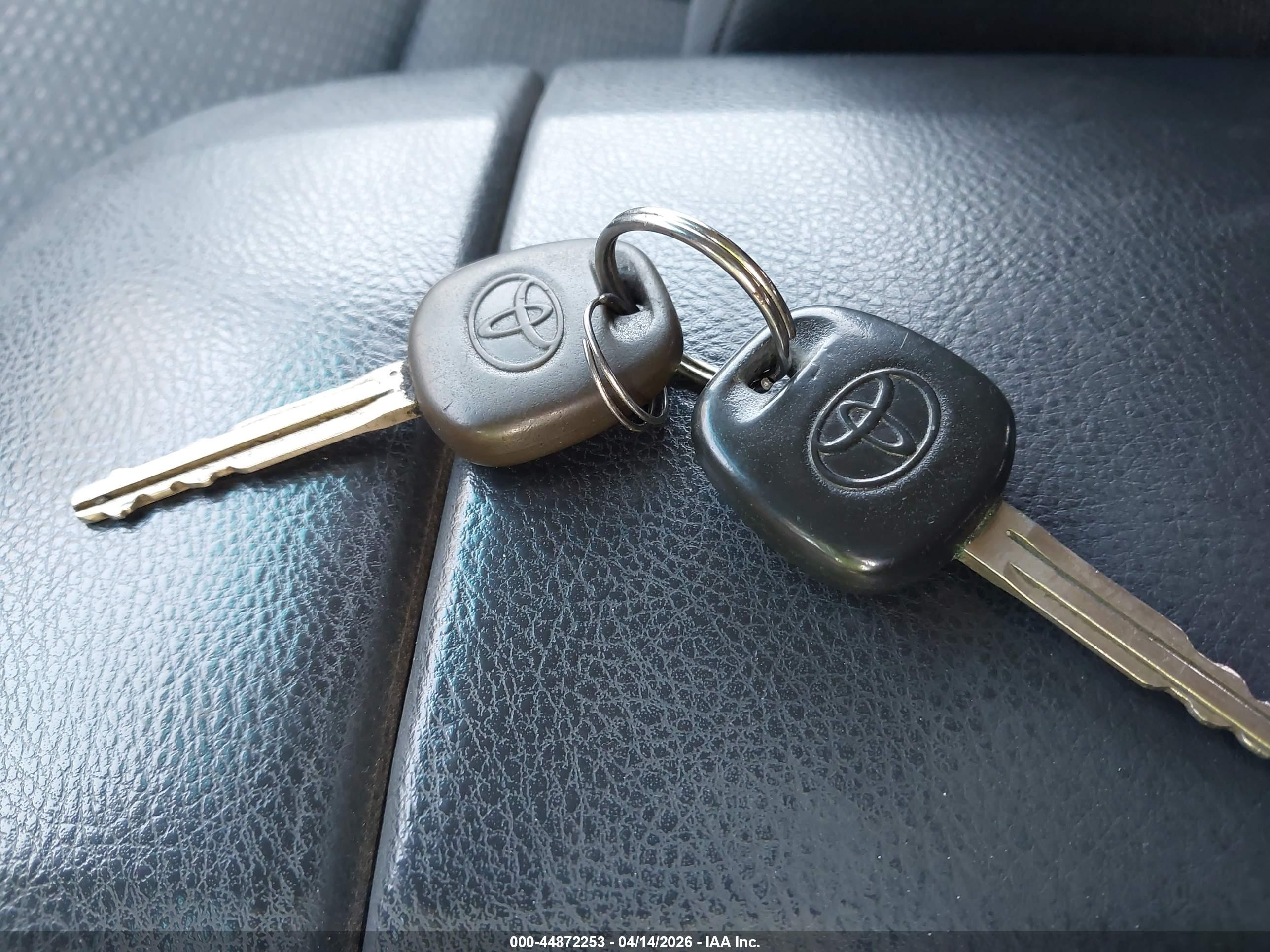 TOYOTA 4RUNNER image 11