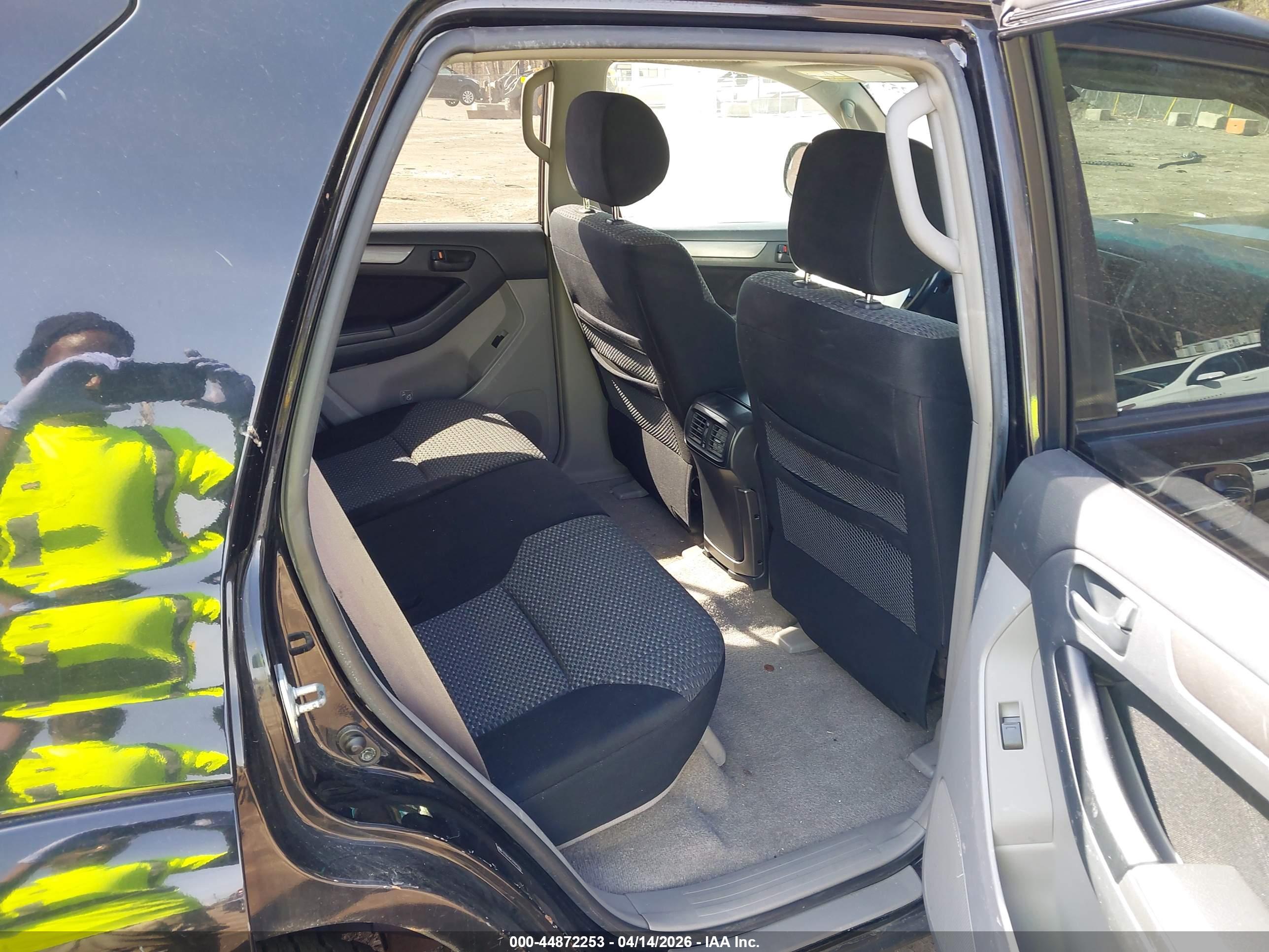 TOYOTA 4RUNNER image 8