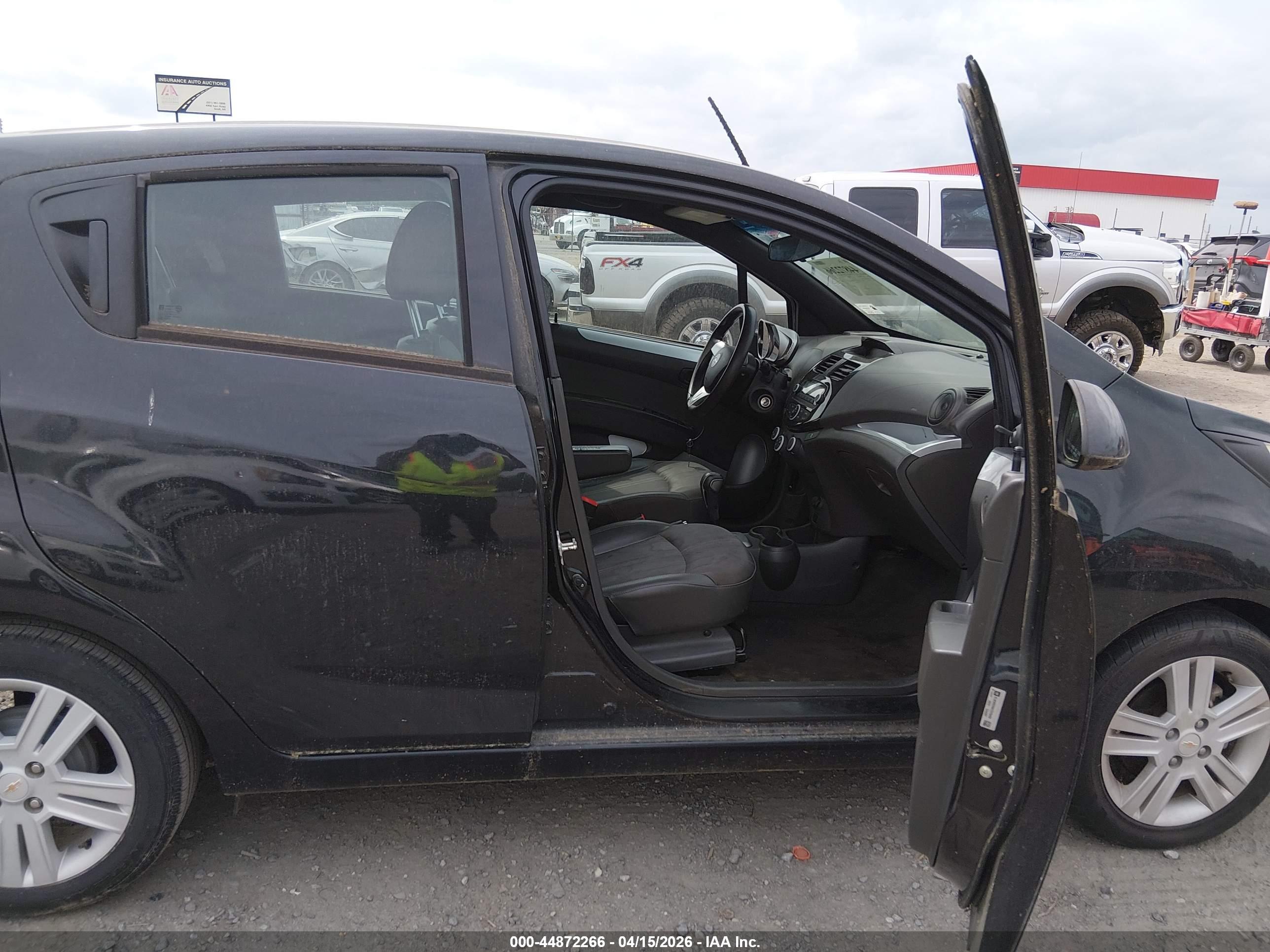CHEVROLET SPARK image 5